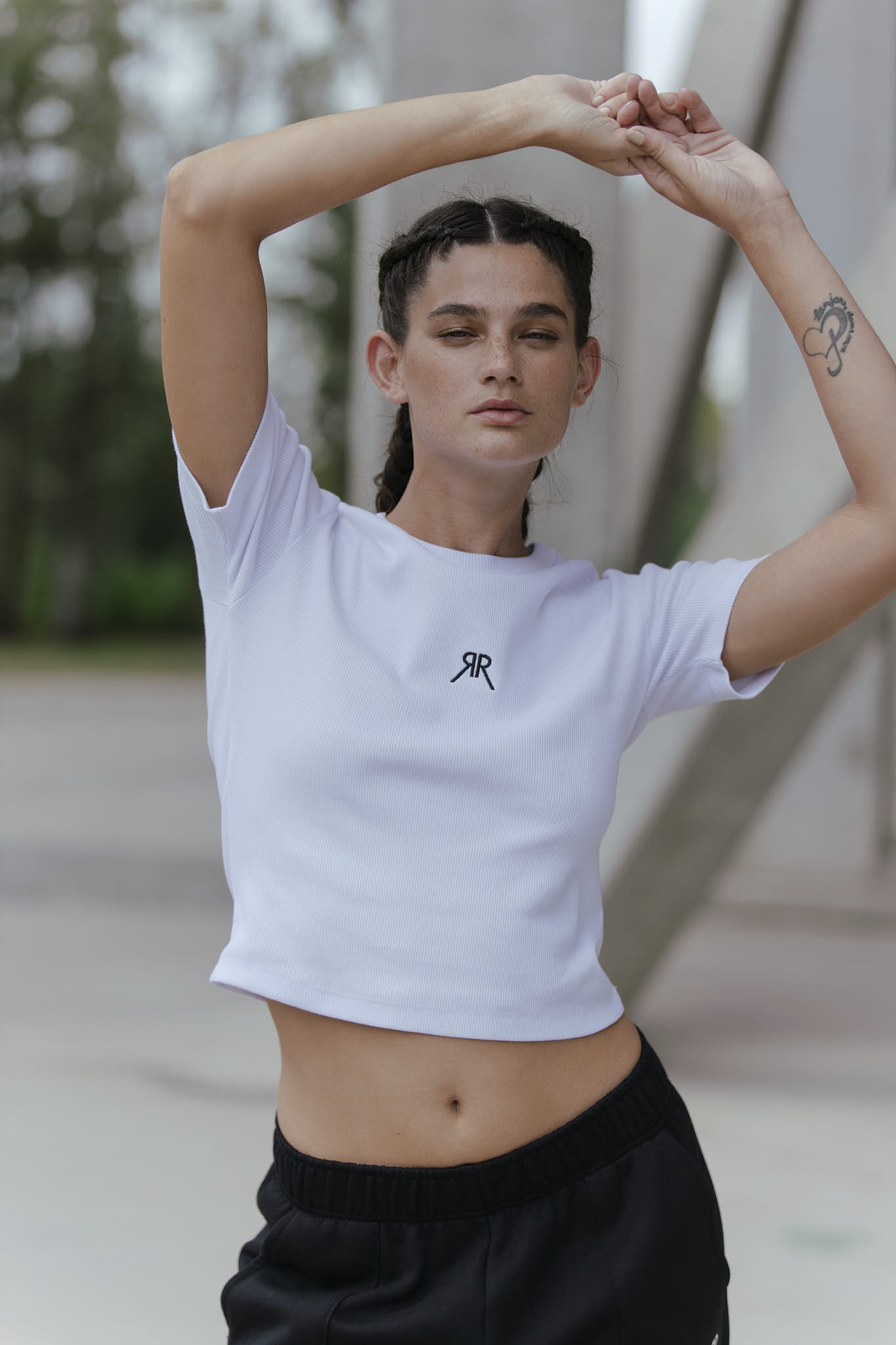 REMERA XENIA - OFF WHITE