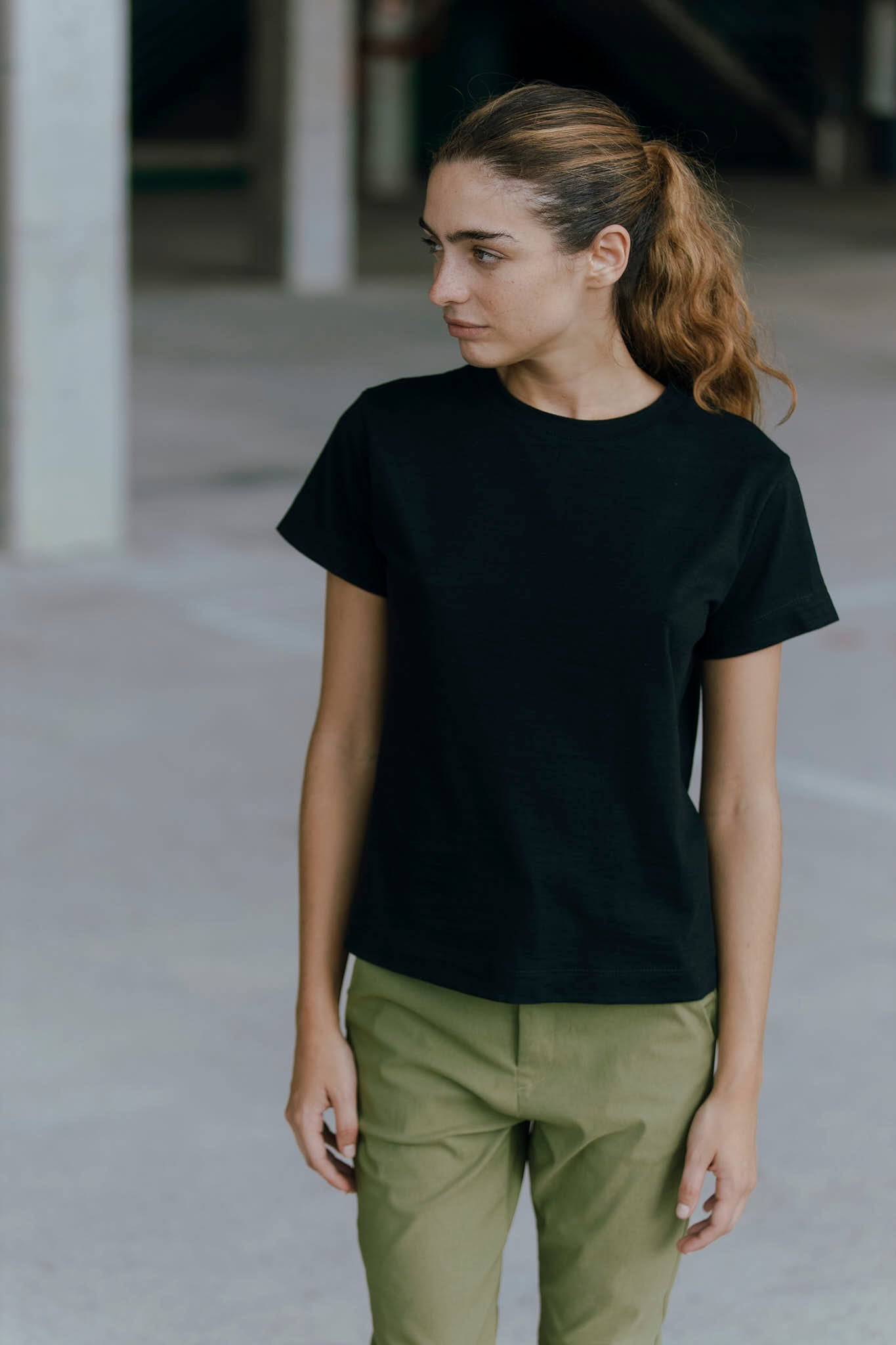 REMERA PAZ - BLACK