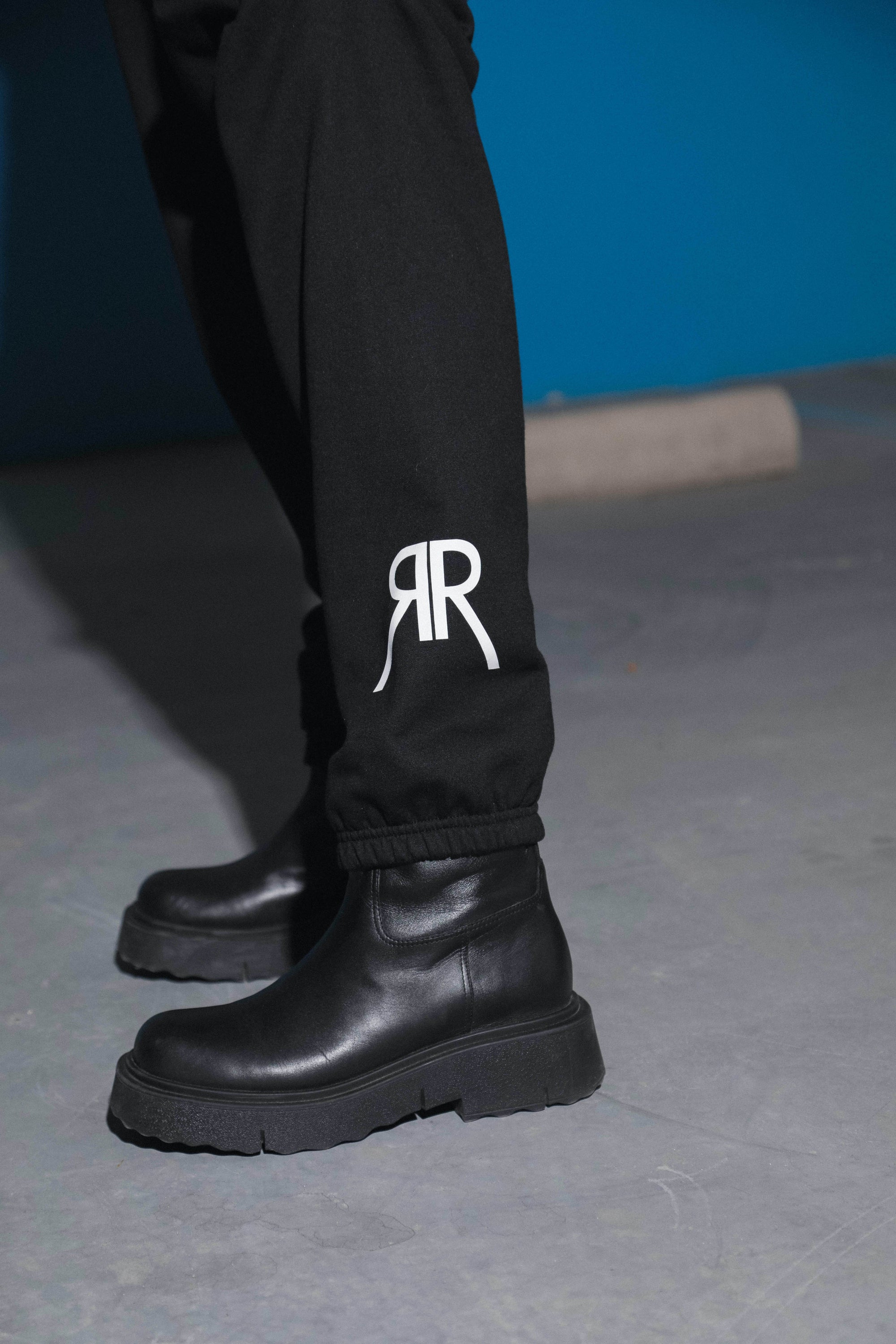 JOGGER MANHATTAN - BLACK
