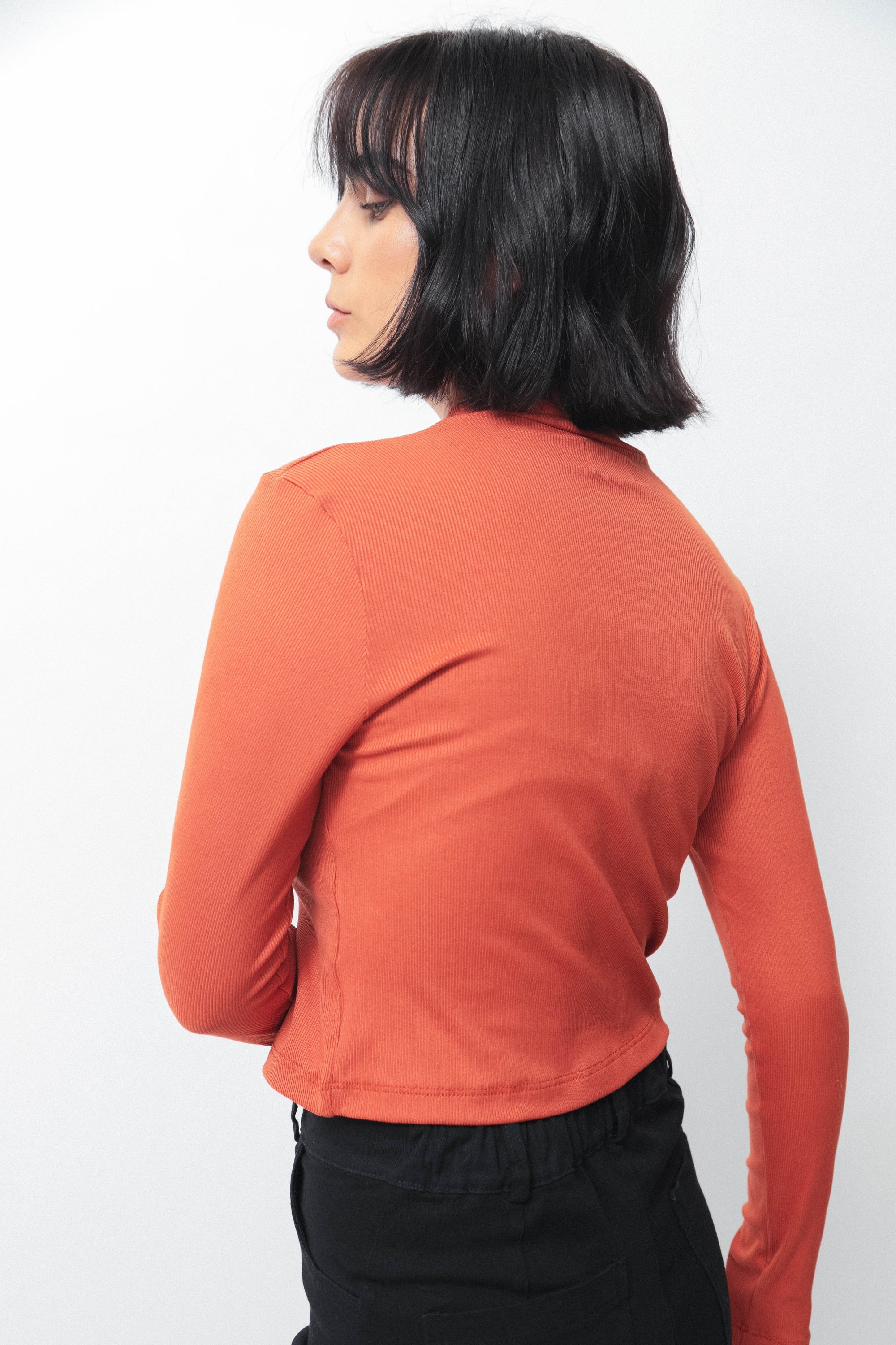 ARCHIVO - POLERA MOON BRICK