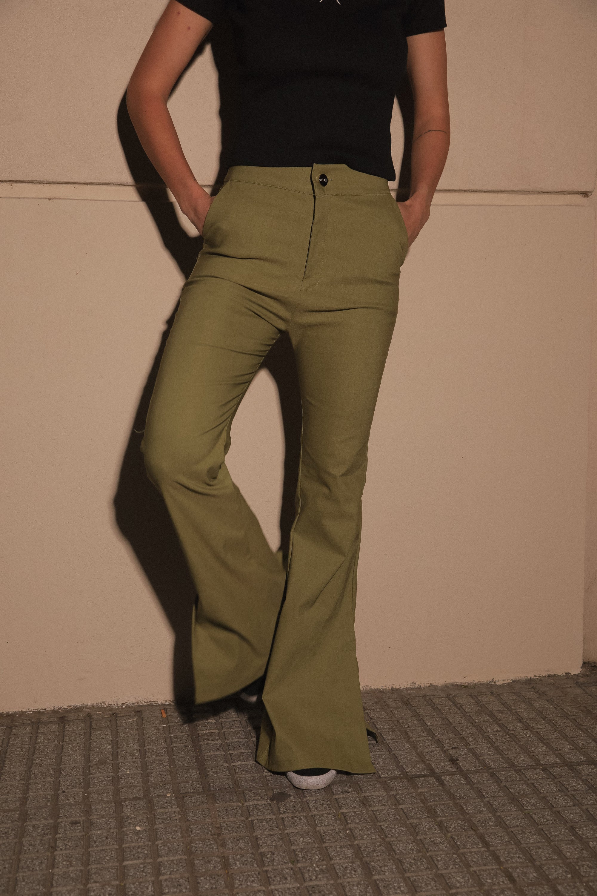 PANTALÓN NICKY LISO - ARMY