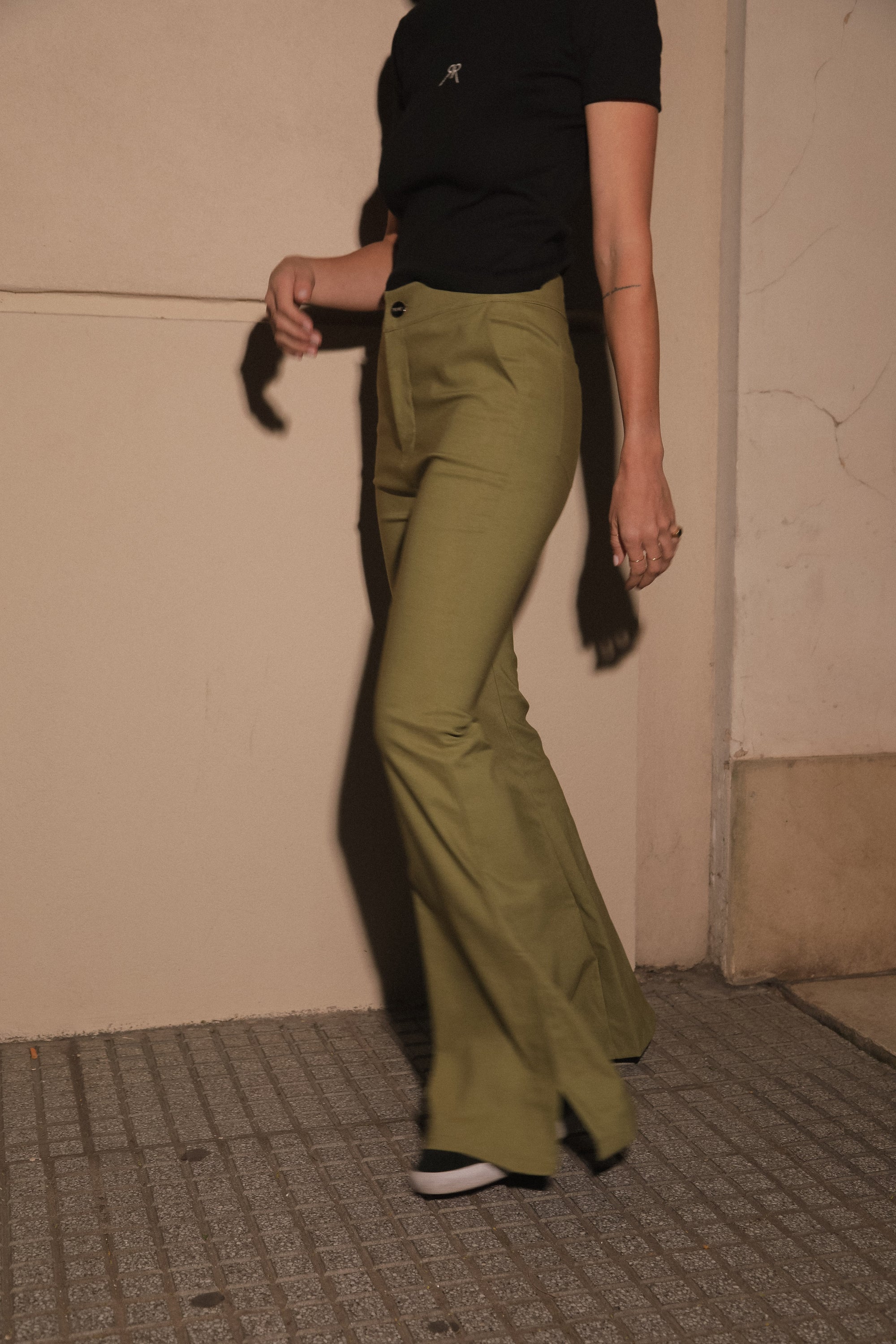 PANTALÓN NICKY LISO - ARMY