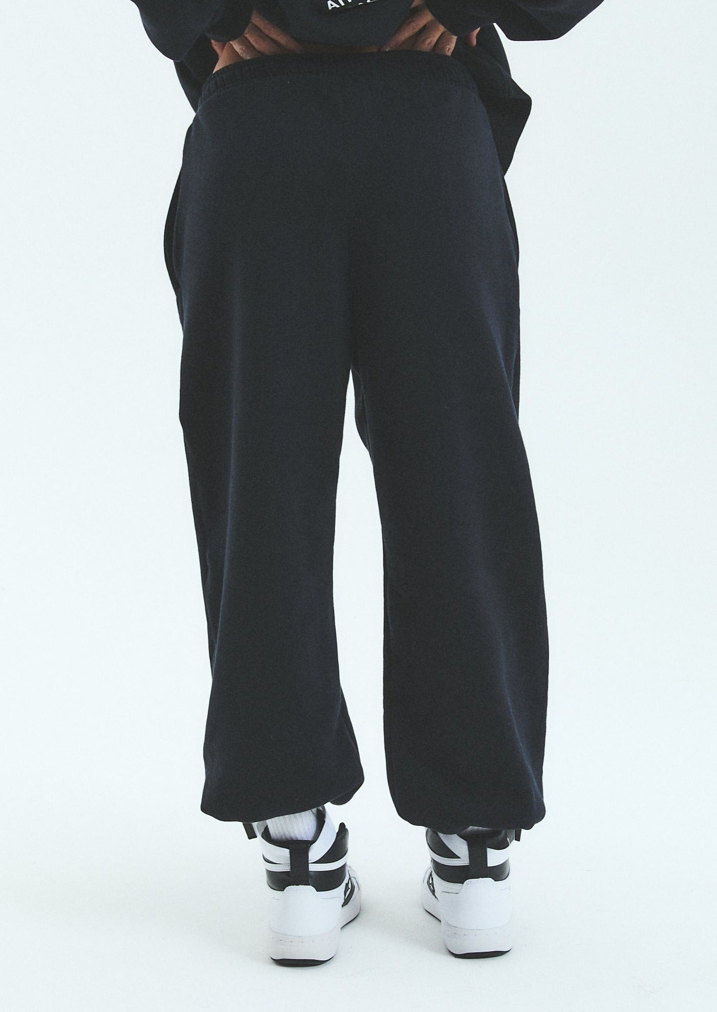 JOGGER TORI
