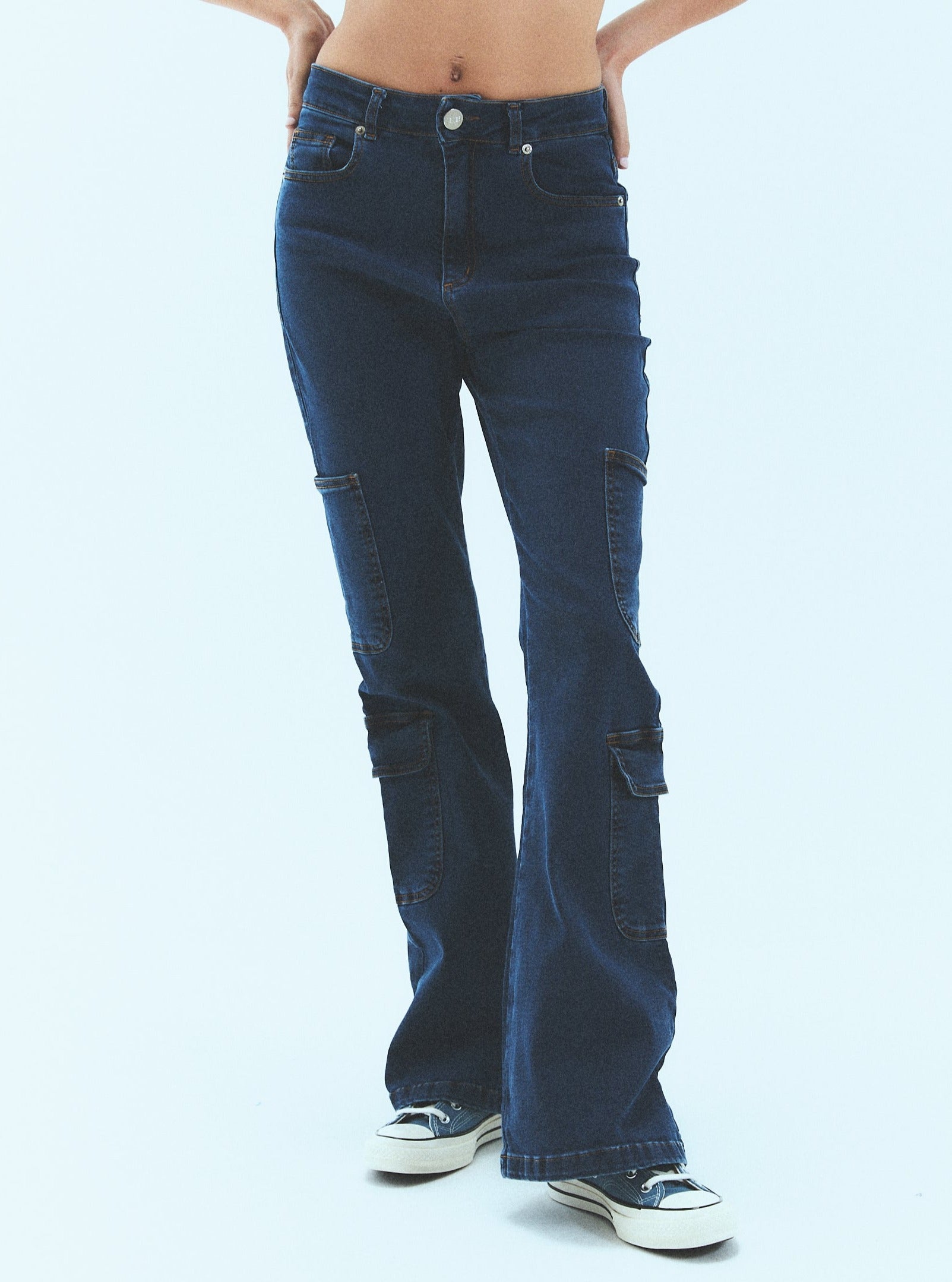 JEAN N°17 - THE CARGO