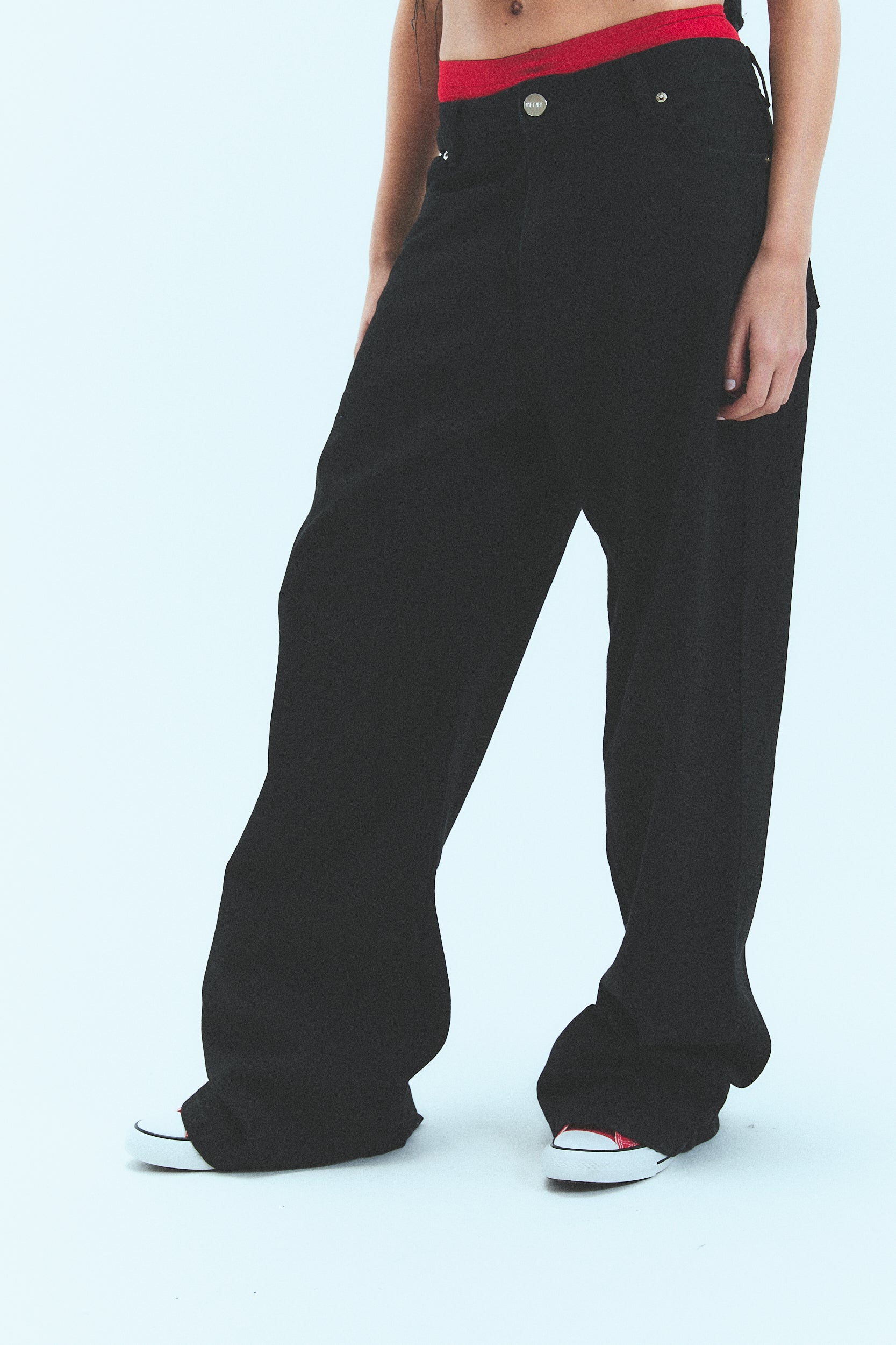 JEAN N°3 - THE OVERSIZE BLACK