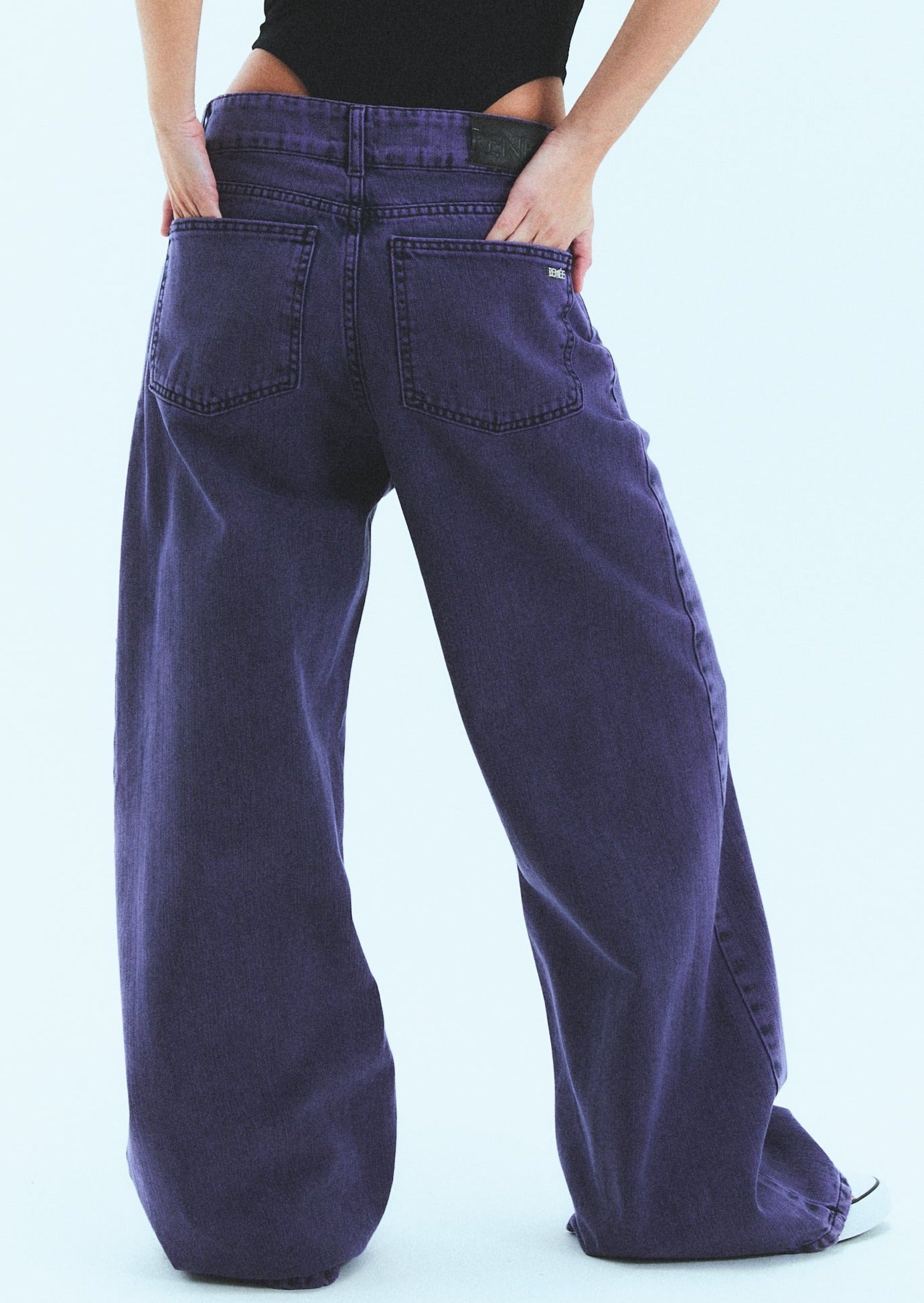 JEAN N°3 - THE OVERSIZE VIOLET