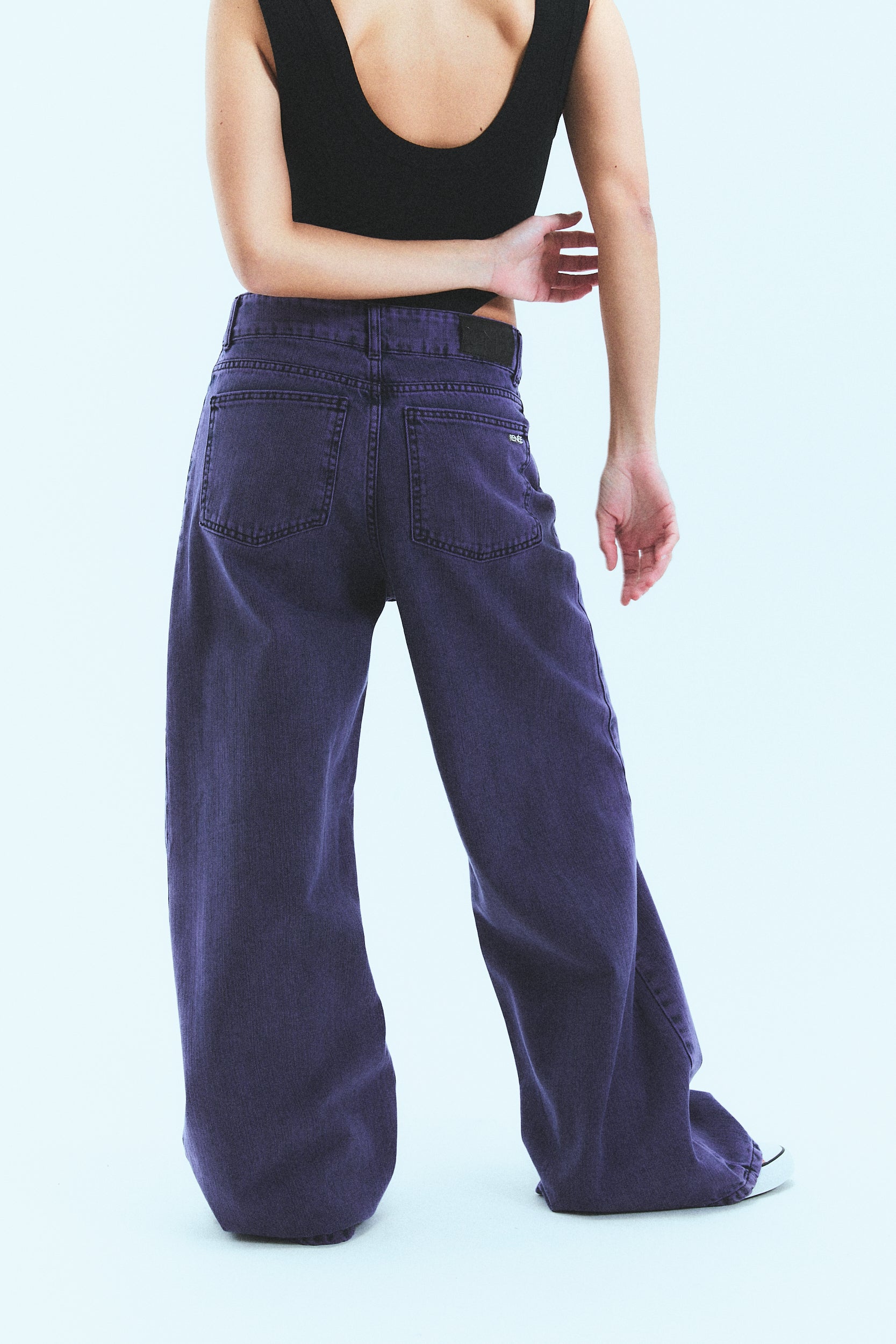 JEAN N°3 - THE OVERSIZE VIOLET