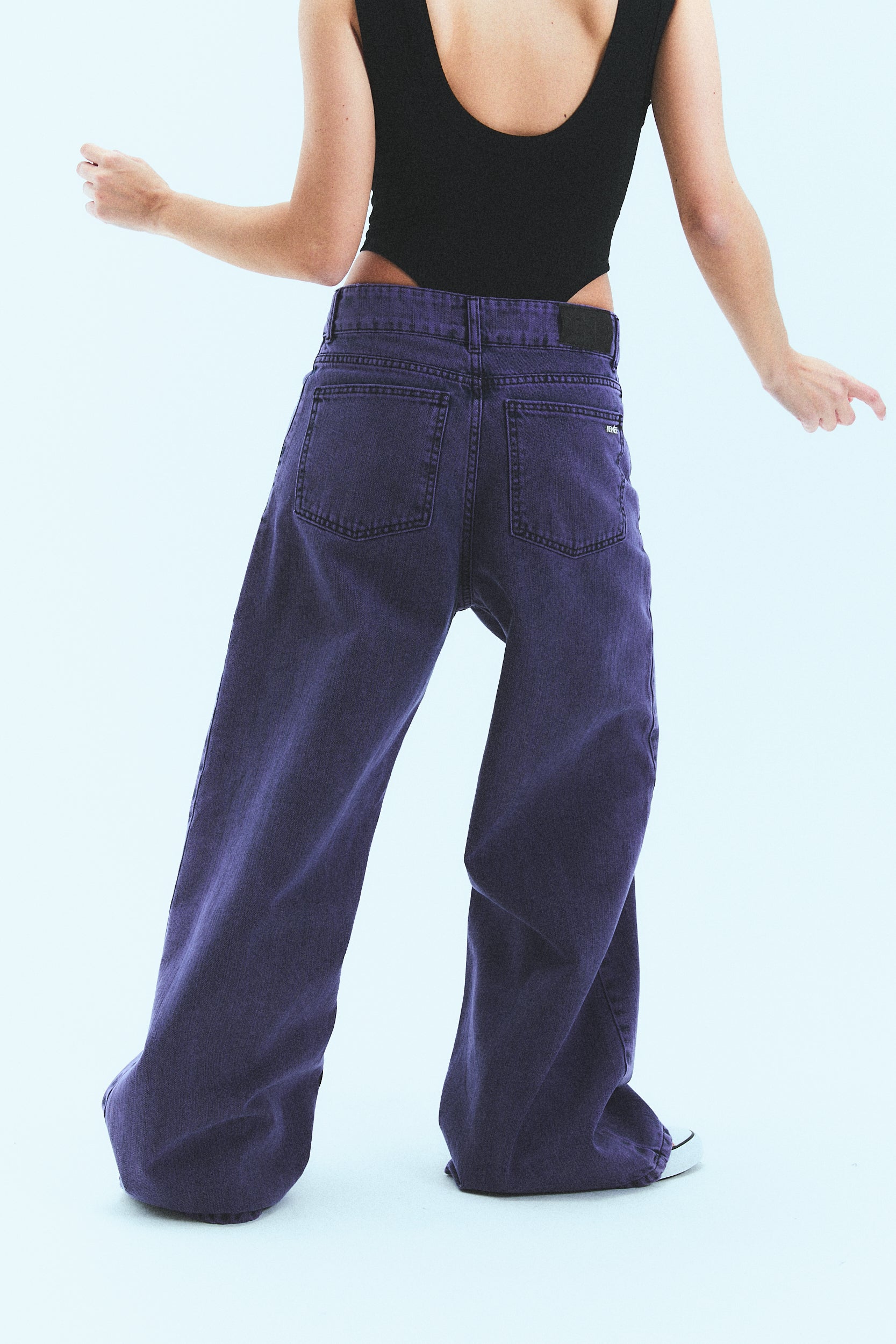 JEAN N°3 - THE OVERSIZE VIOLET