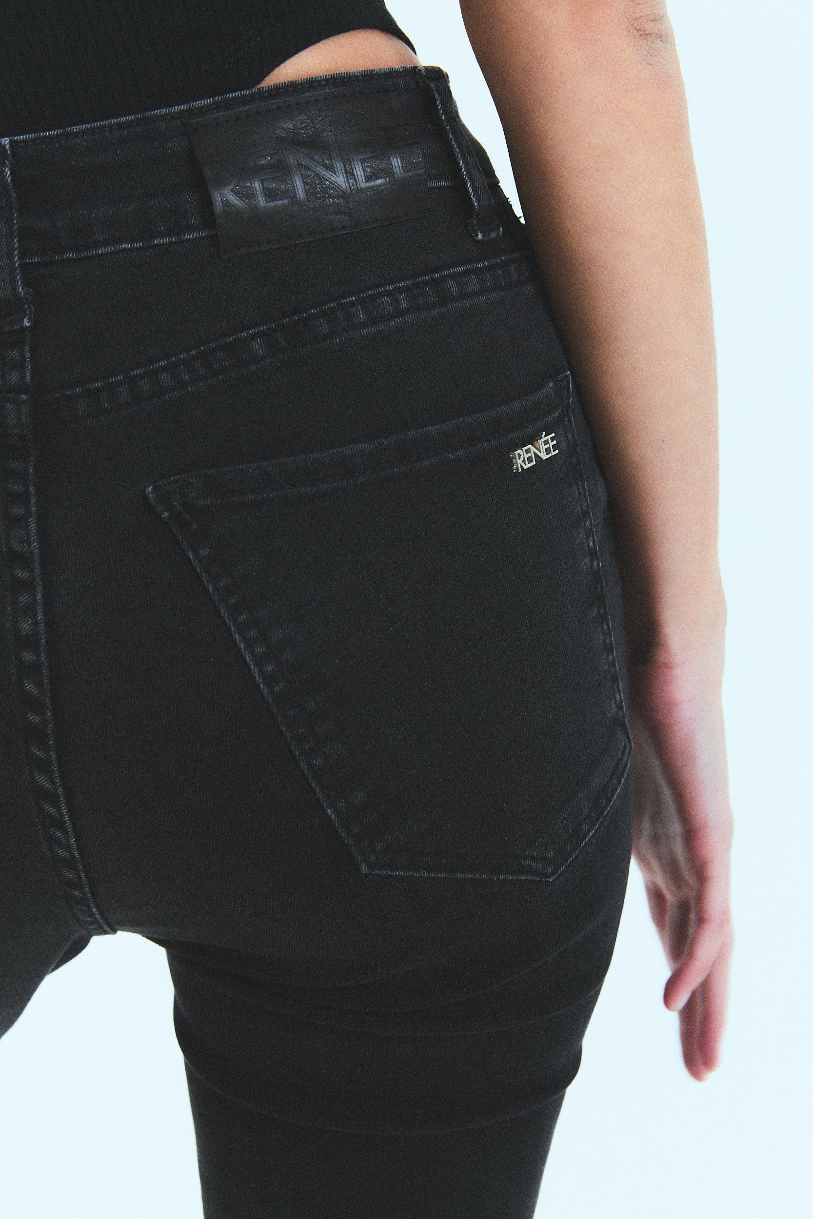 JEAN N°4 - THE OXFORD BLACK