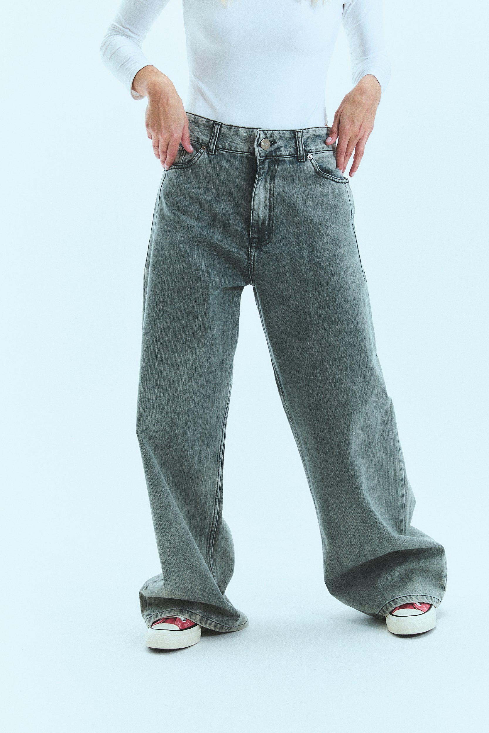 JEAN N°3 - THE OVERSIZE GREY