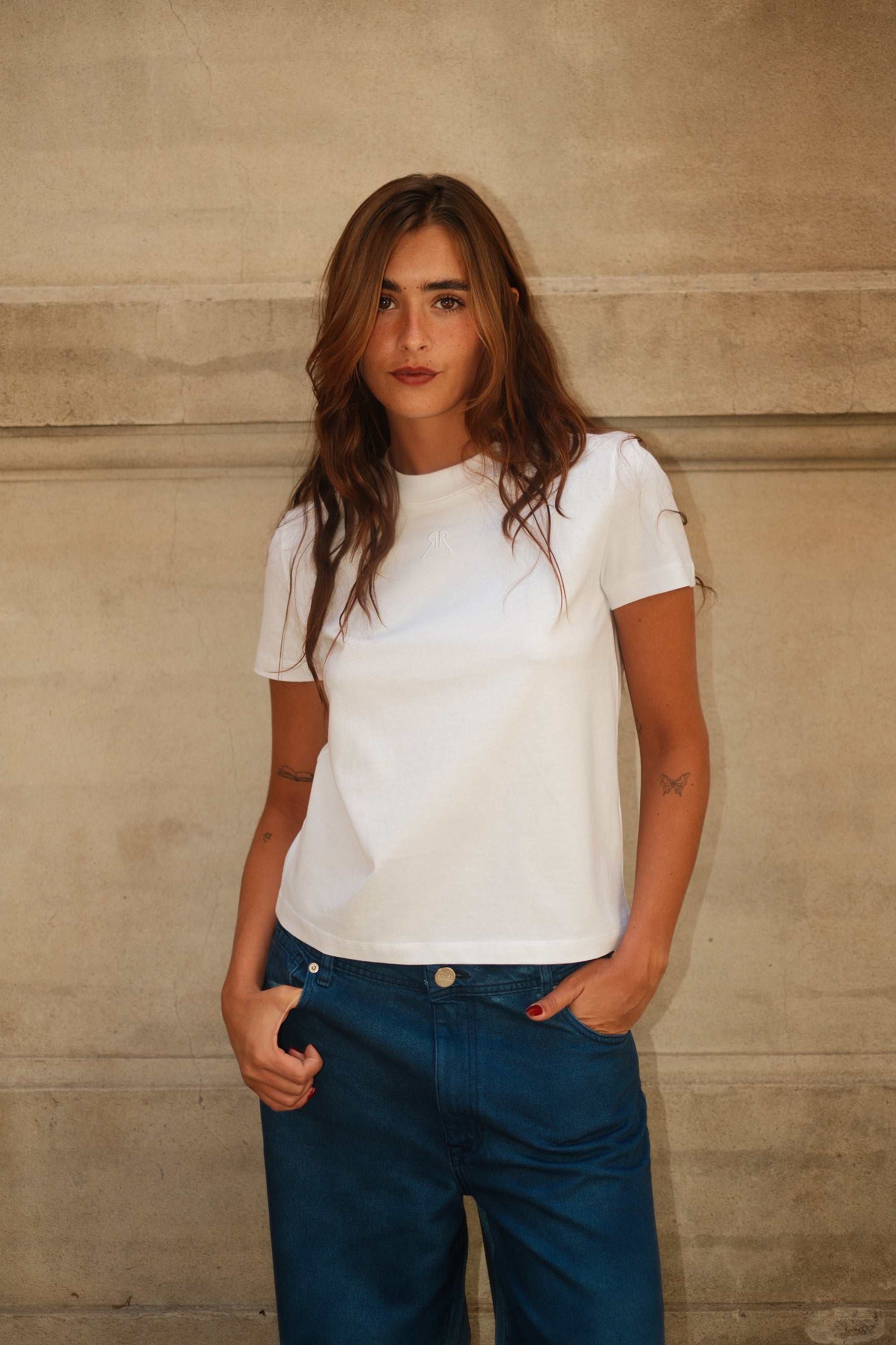 REMERA ESMERALDA - OFF WHITE
