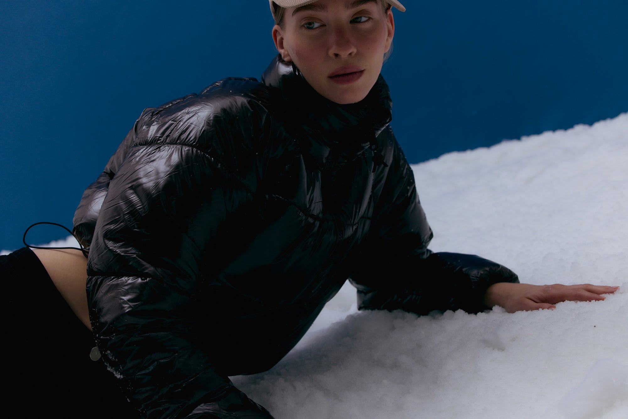 CAMPERA NOCTILUCA - DARK BROWN