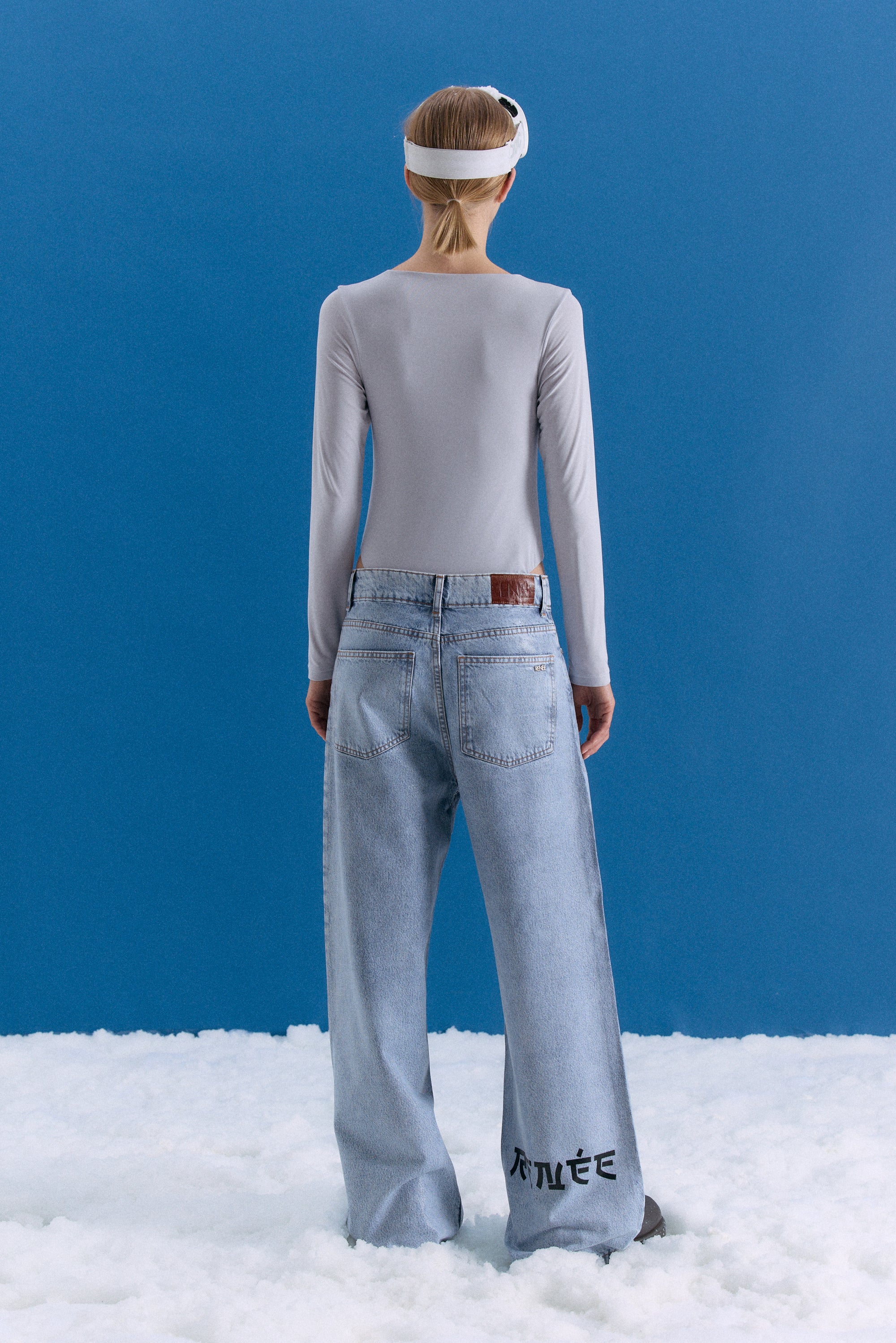 JEAN Nº 3 - THE OVERSIZE FOIL