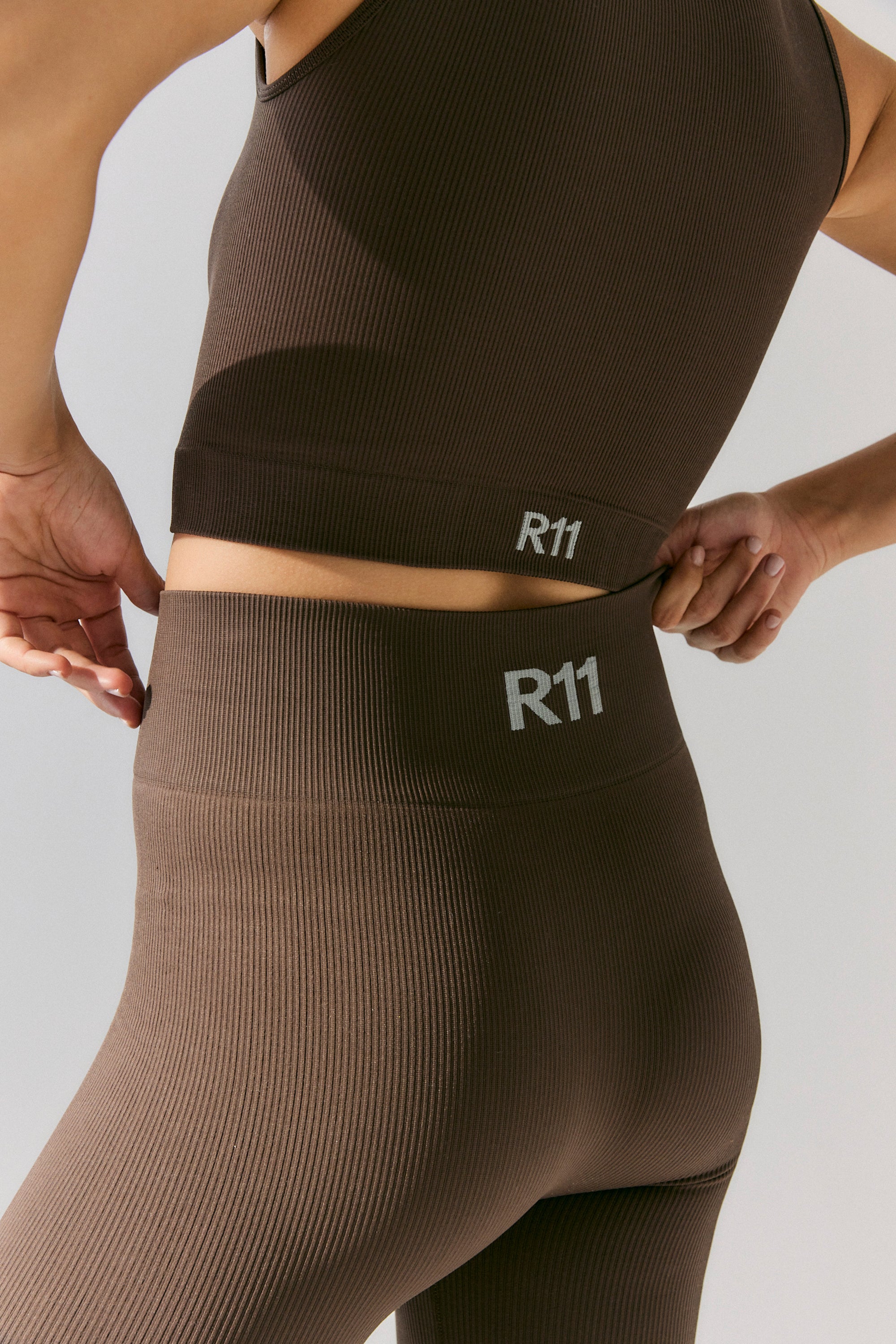 LEGGING R11 - DARK BROWN