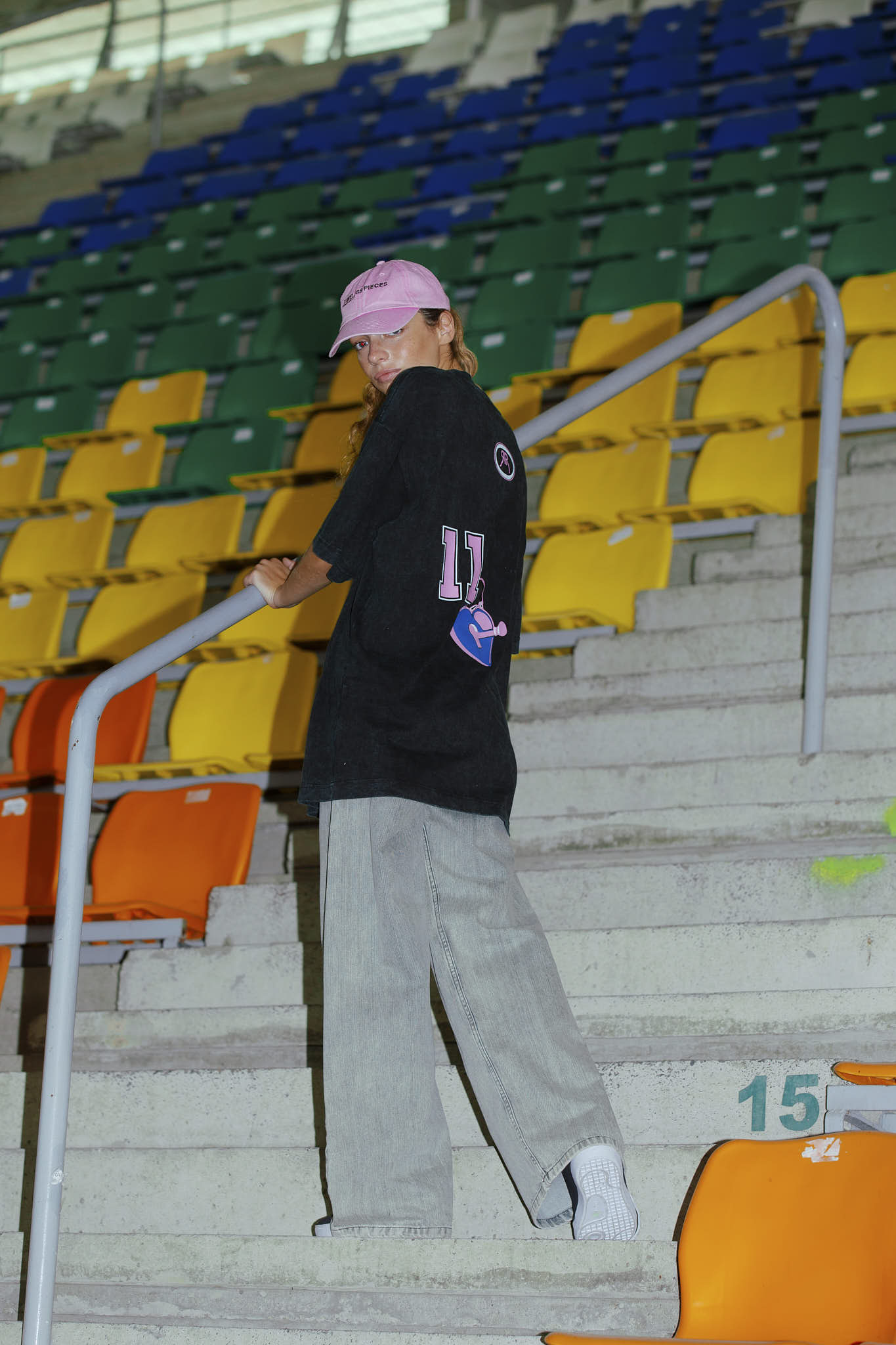 JEAN N°3 - THE OVERSIZE GREY