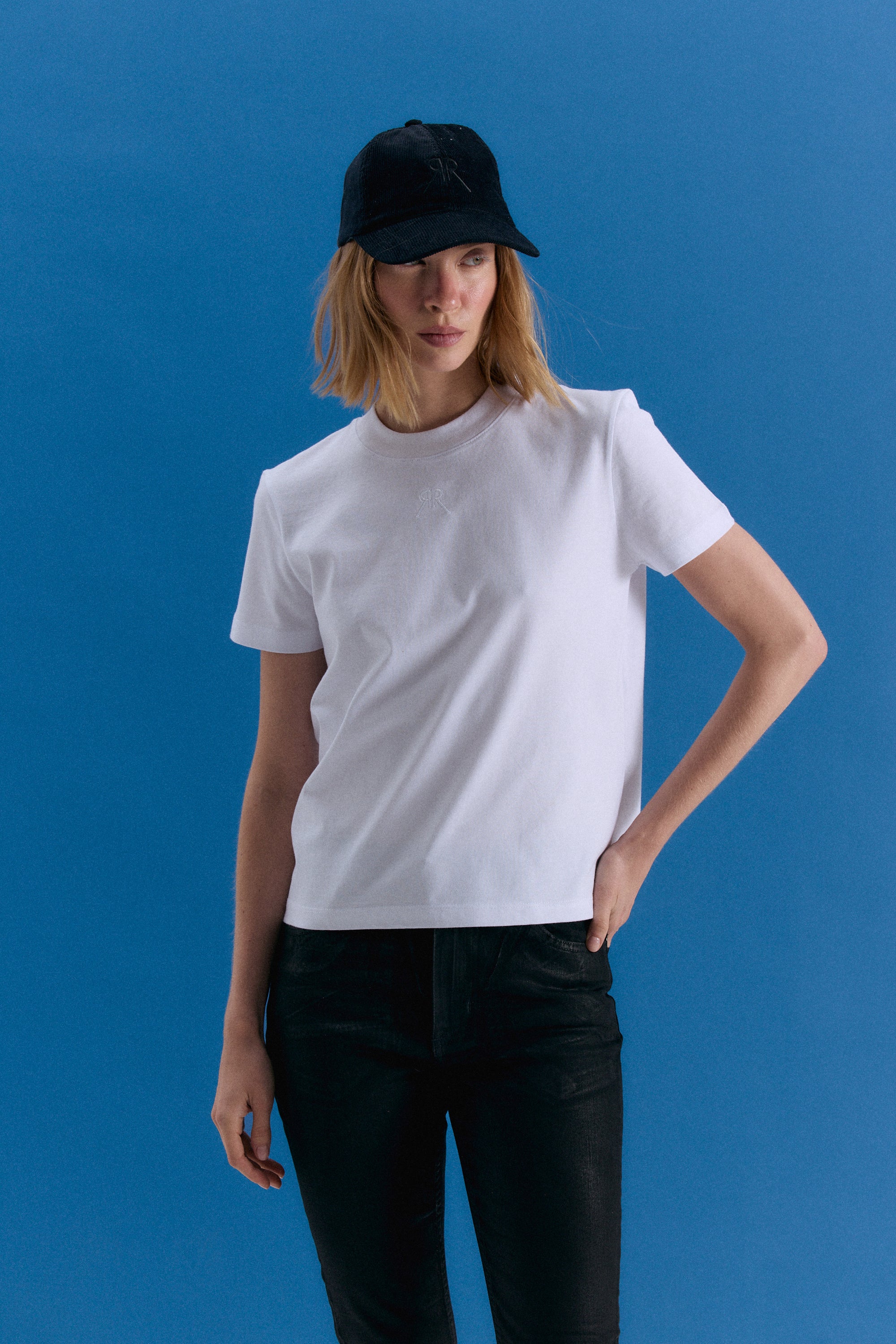 REMERA ESMERALDA - OFF WHITE