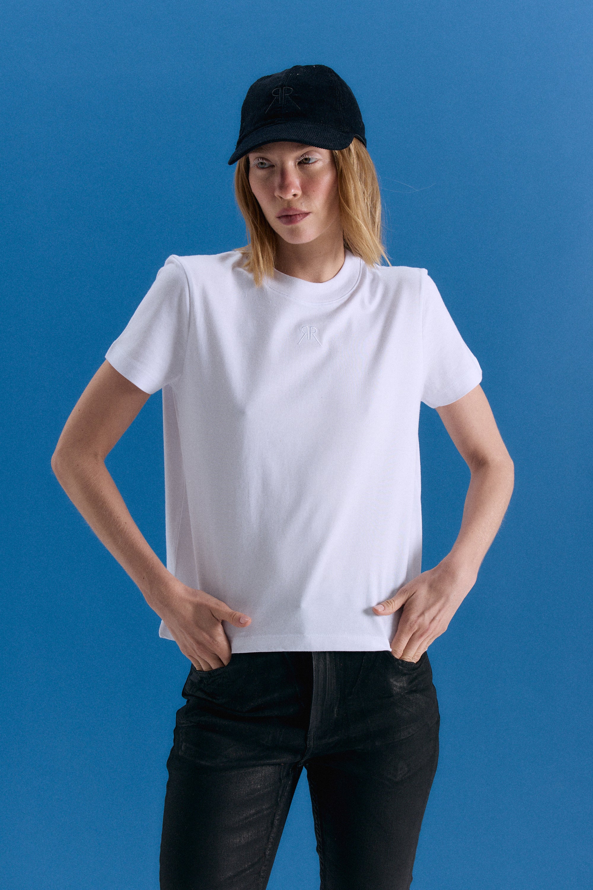 REMERA ESMERALDA - OFF WHITE