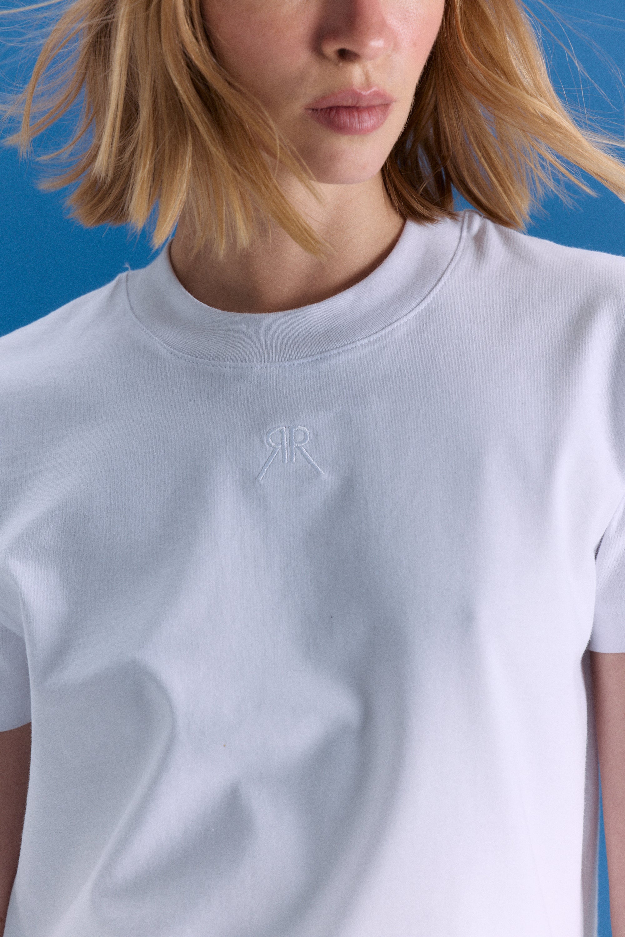 REMERA ESMERALDA - OFF WHITE