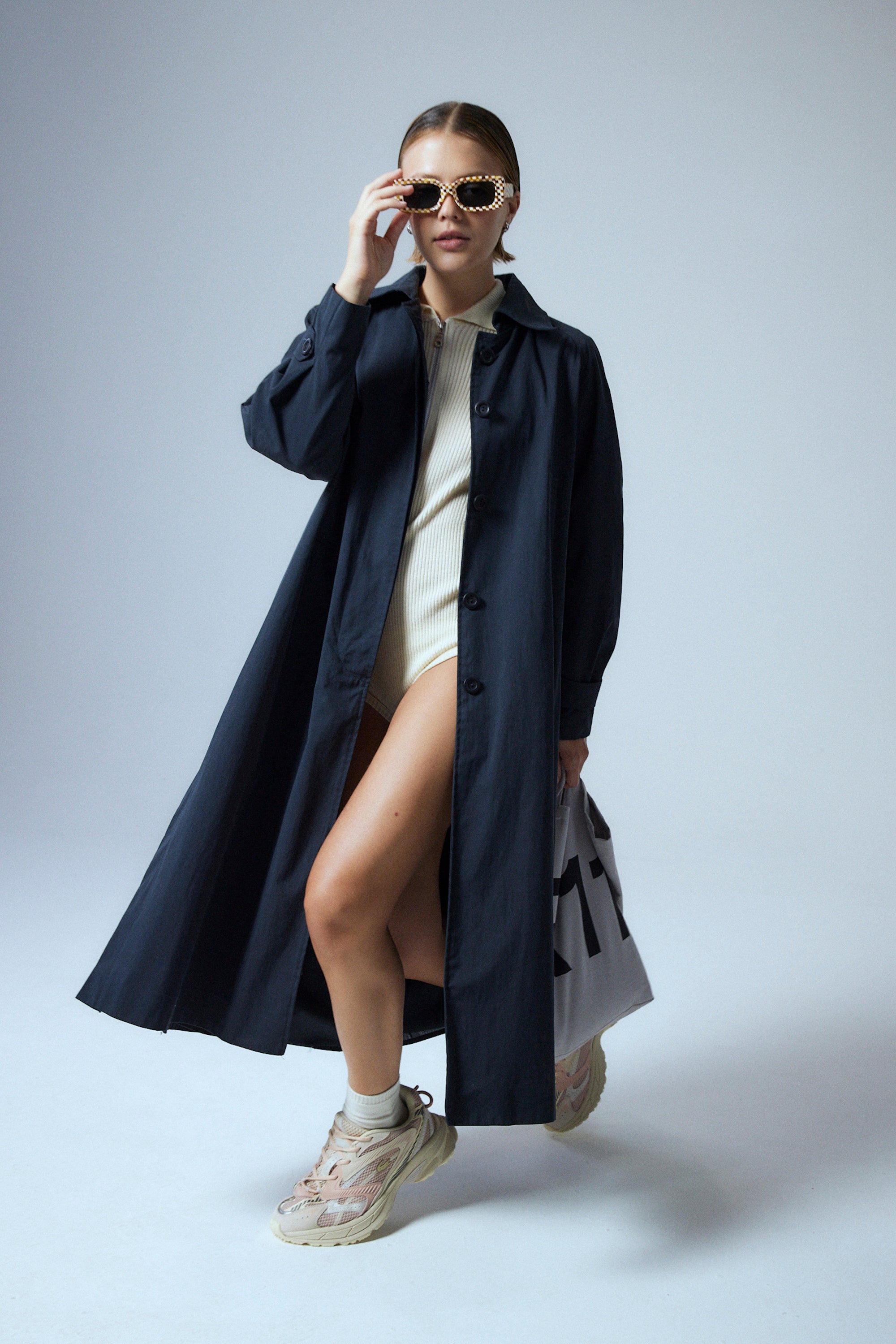 TRENCH OASIS - BLACK