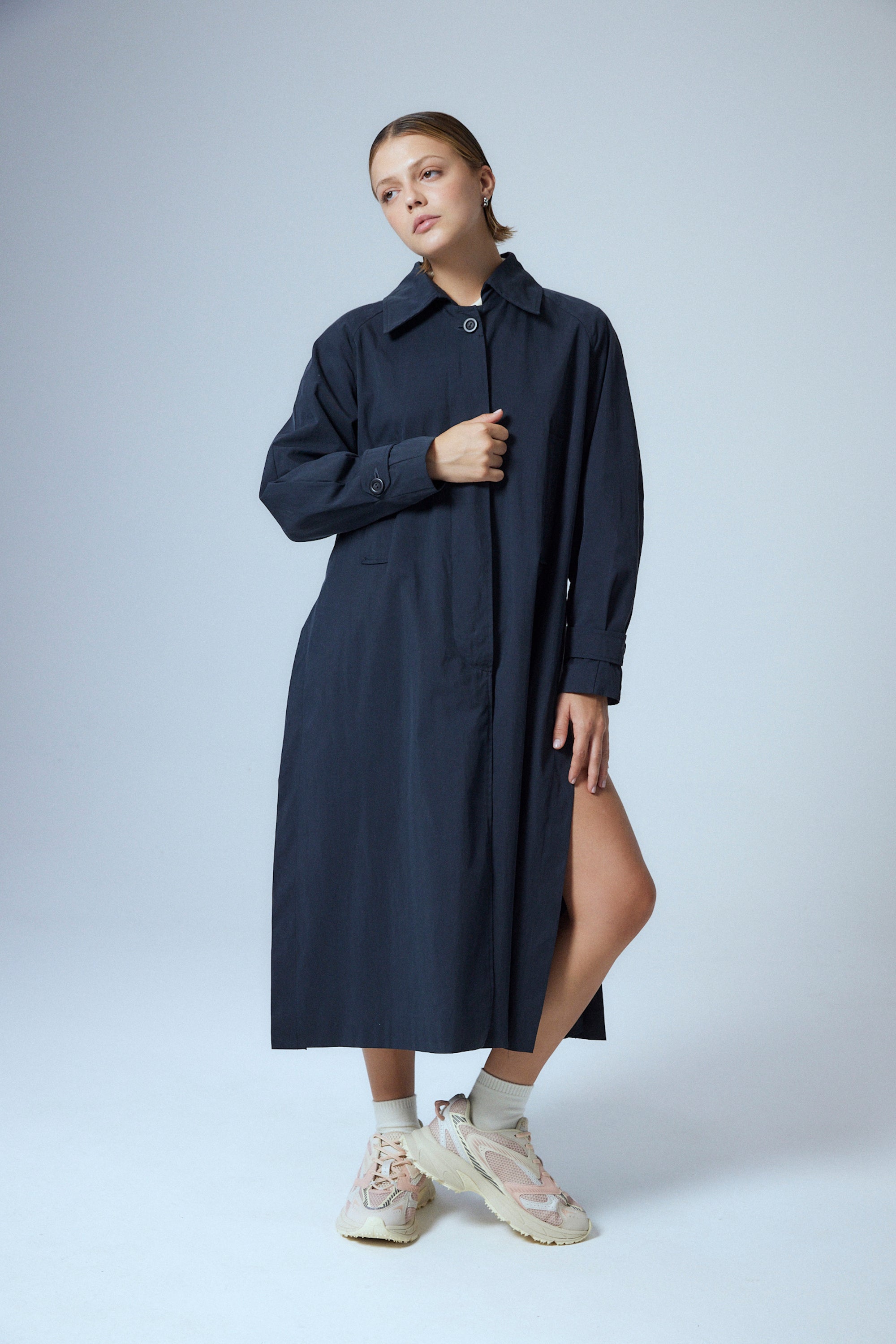 TRENCH OASIS - BLACK