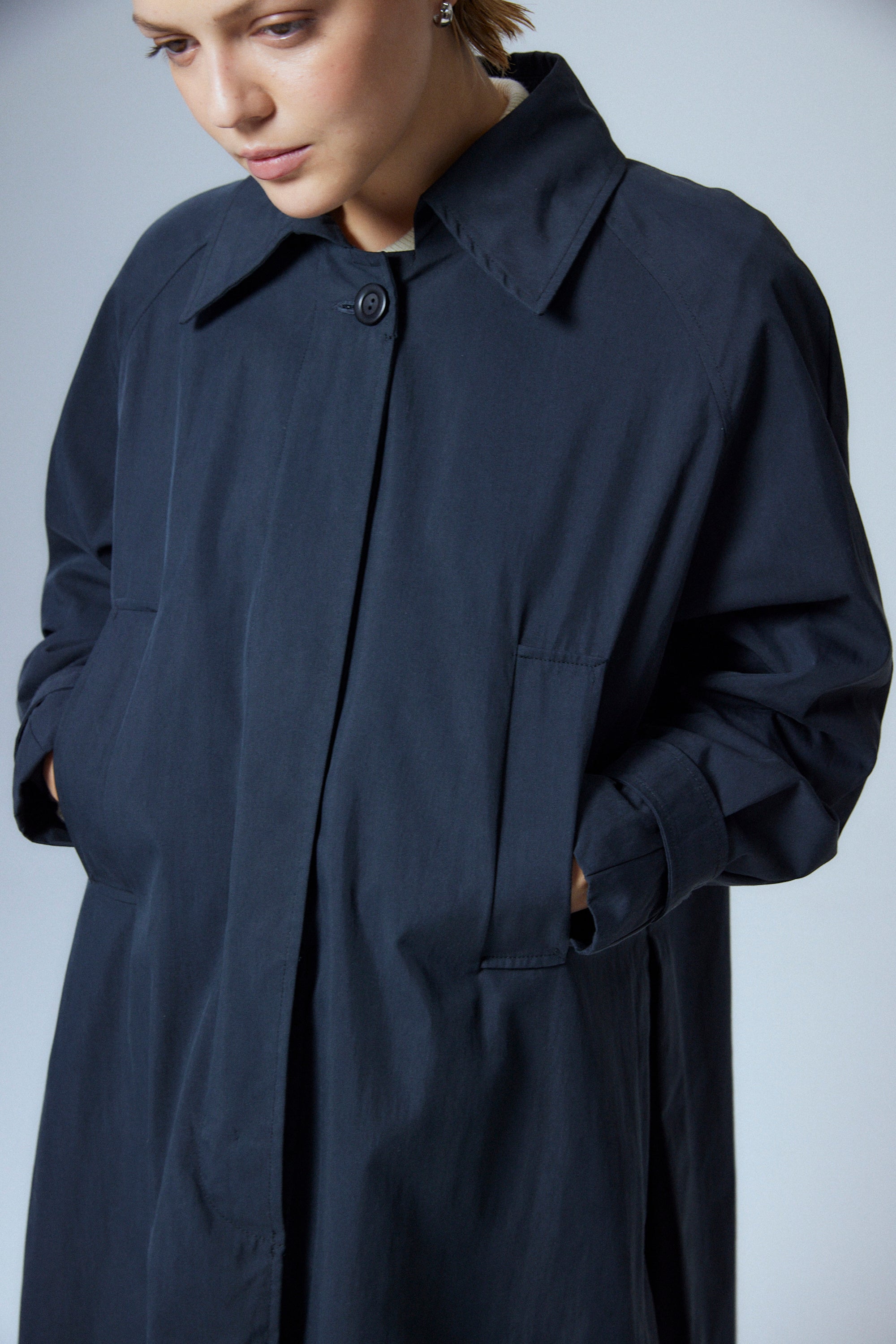 TRENCH OASIS - BLACK