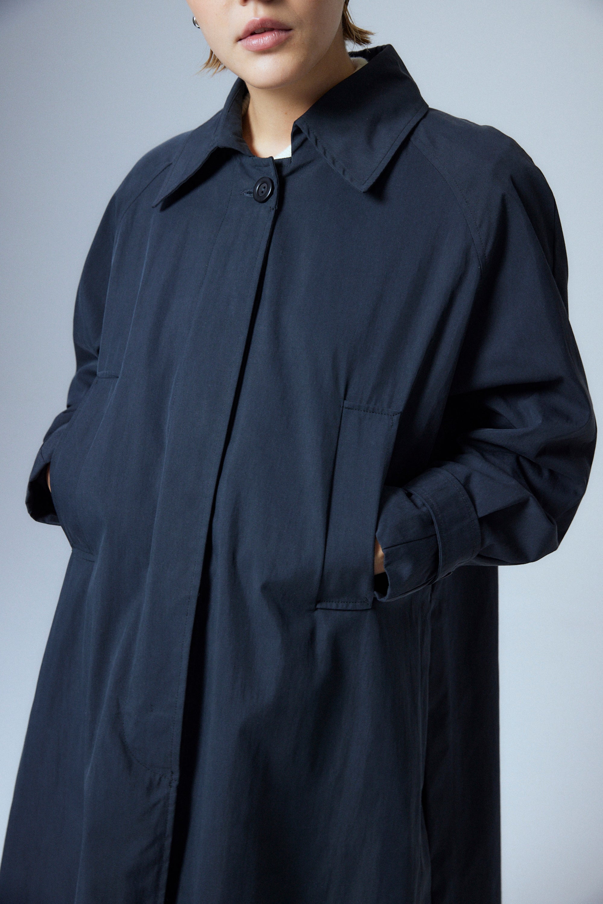 TRENCH OASIS - BLACK