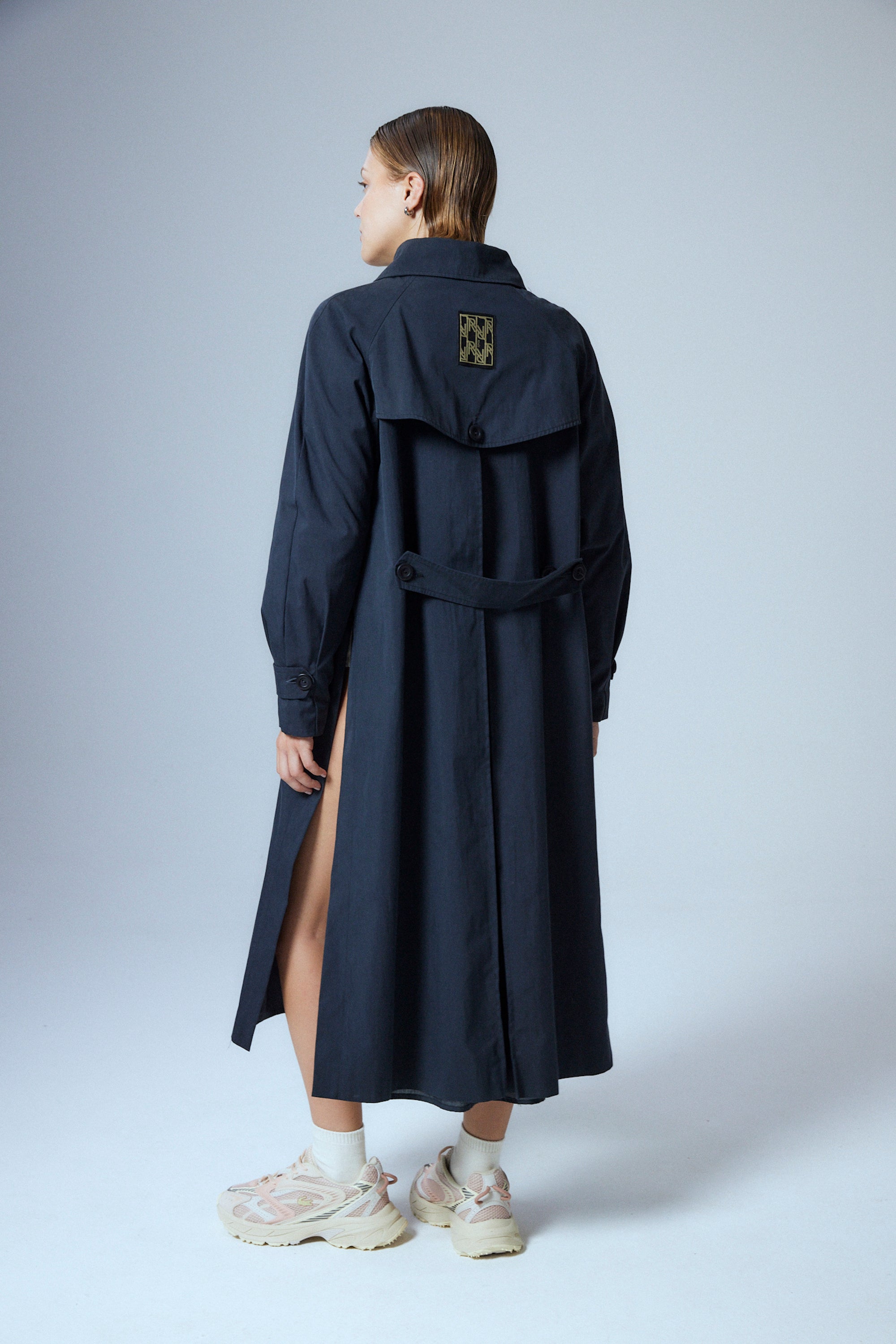 TRENCH OASIS - BLACK