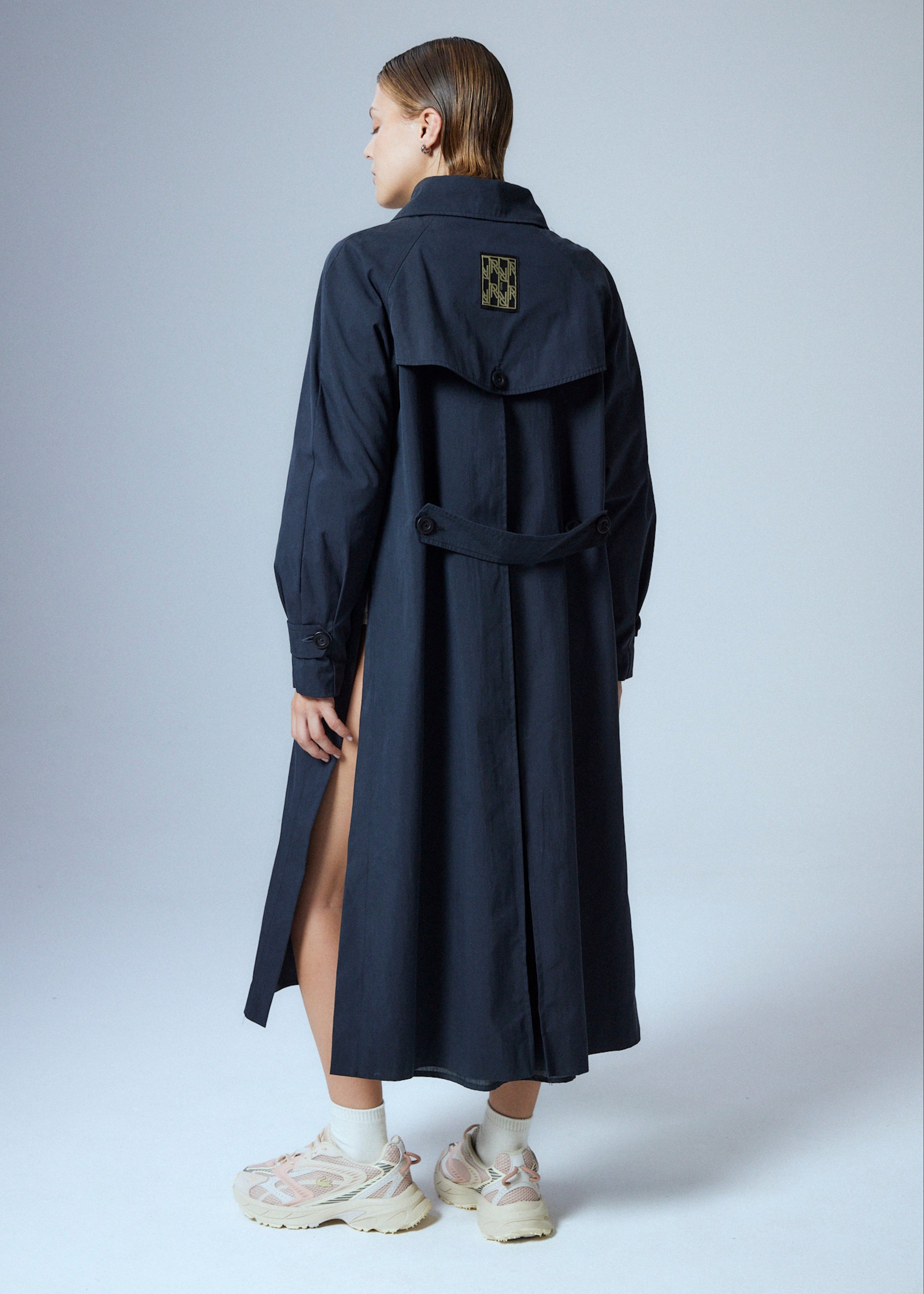 TRENCH OASIS - BLACK