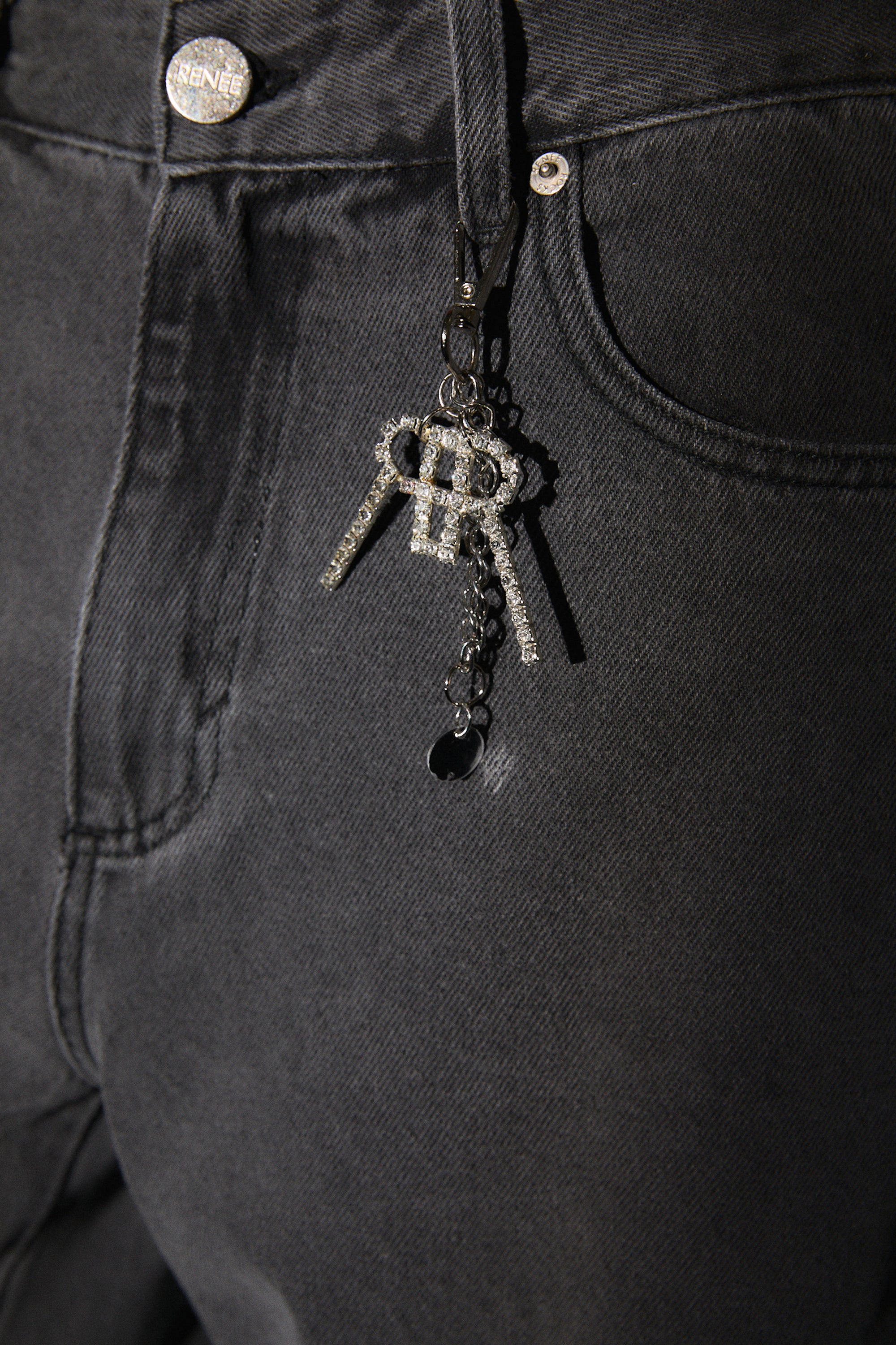 JEAN Nº20 - THE CARGO GREY