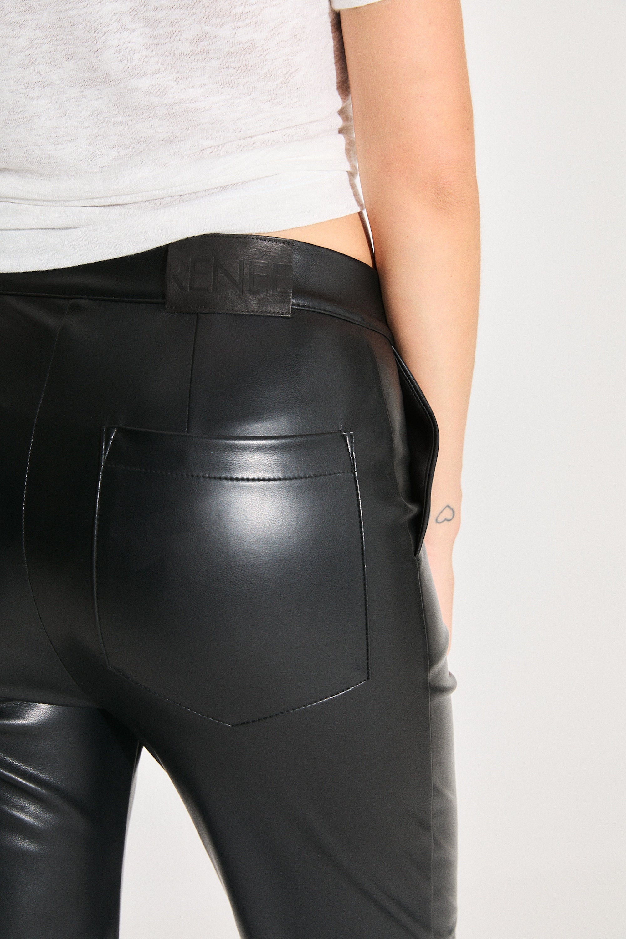 PANTALÓN DELICIA