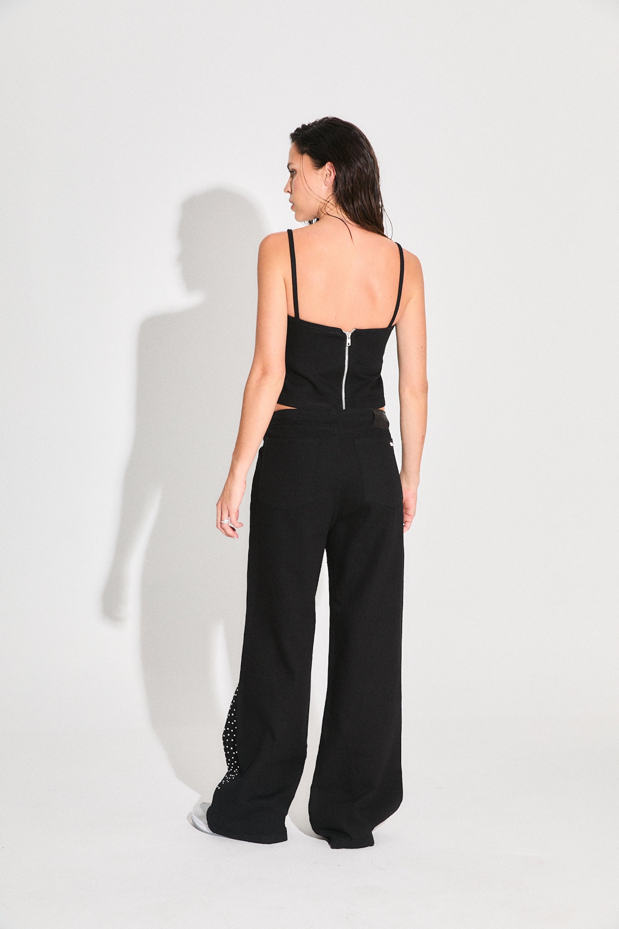 JEAN Nº21 - THE STRAIGHT BLACK