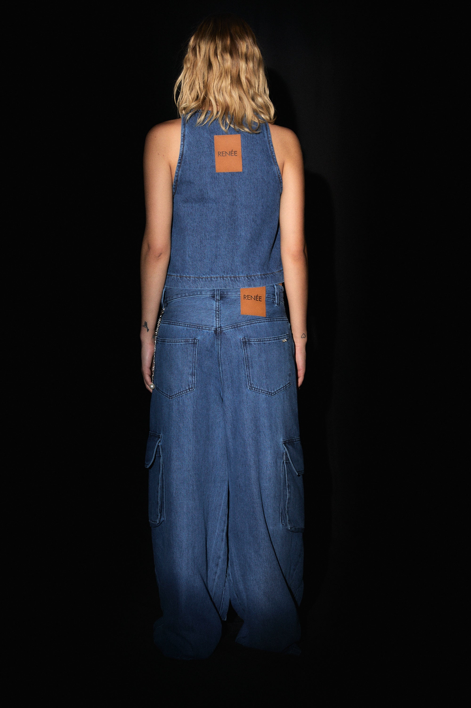 JEAN Nº20 - THE CARGO BLUE