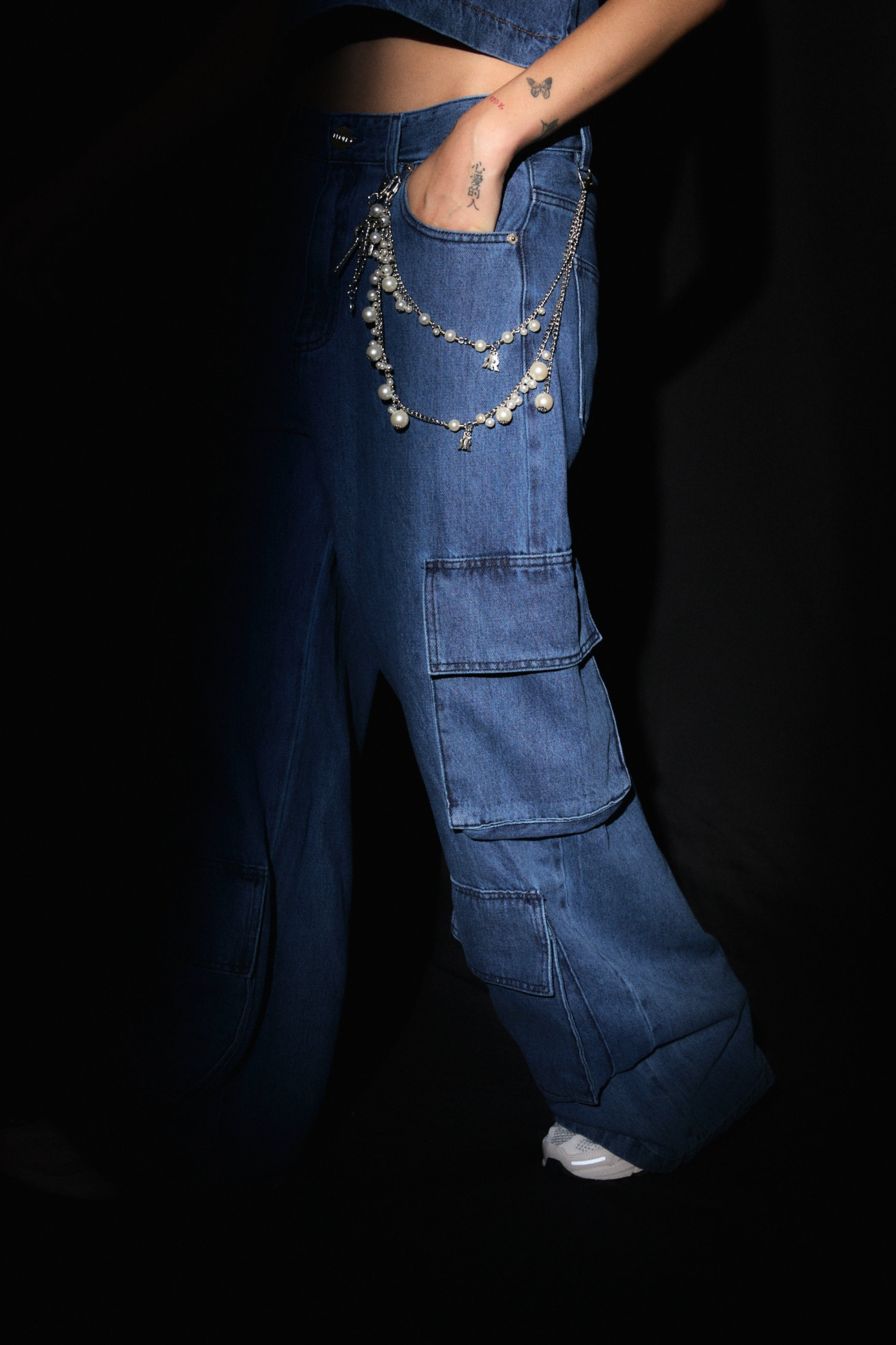 JEAN Nº20 - THE CARGO BLUE