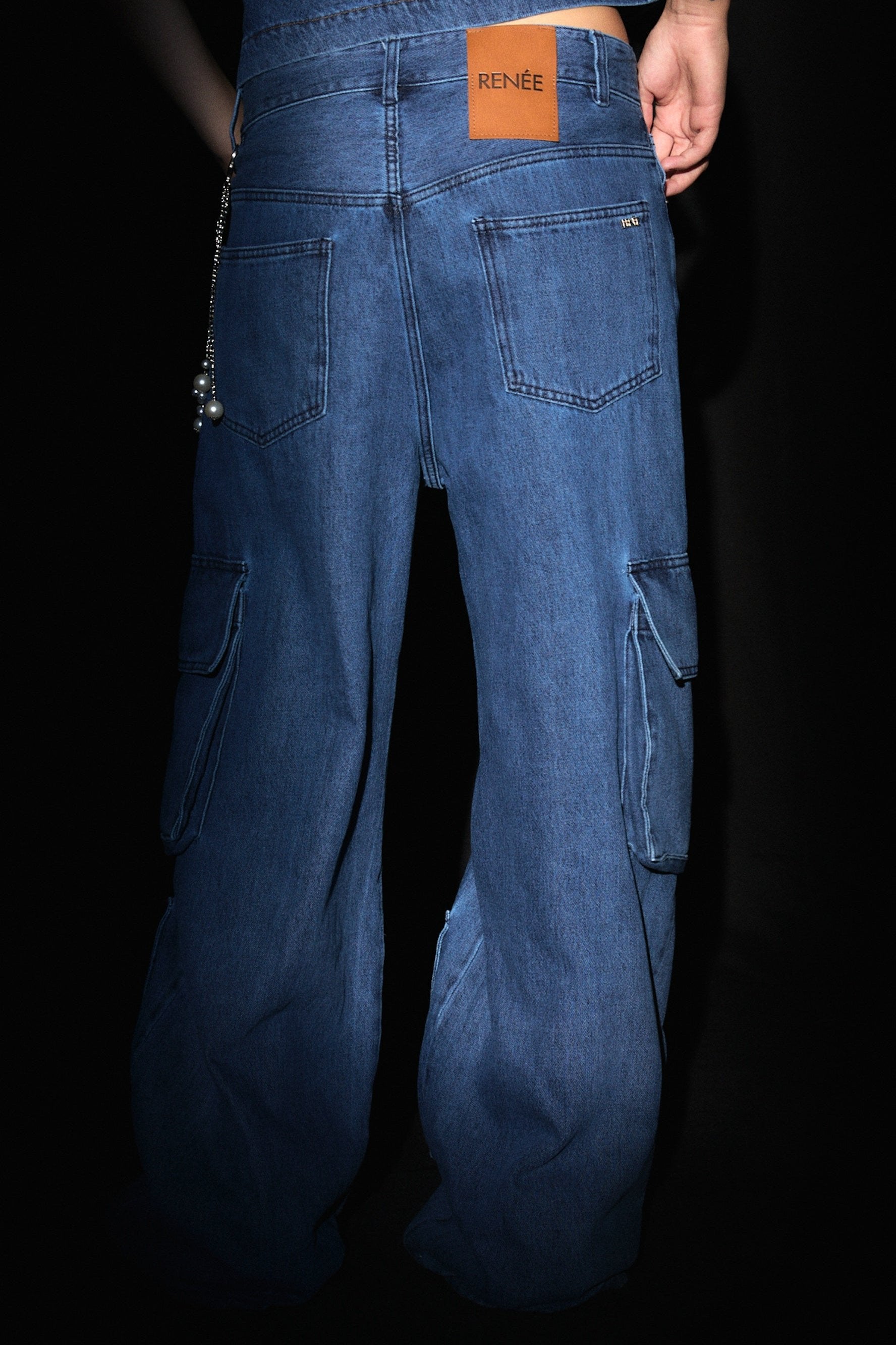 JEAN Nº20 - THE CARGO BLUE