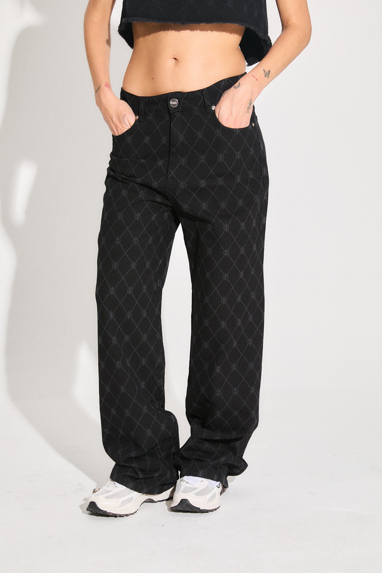 JEAN Nº18 - THE OVERSIZE MONOGRAM