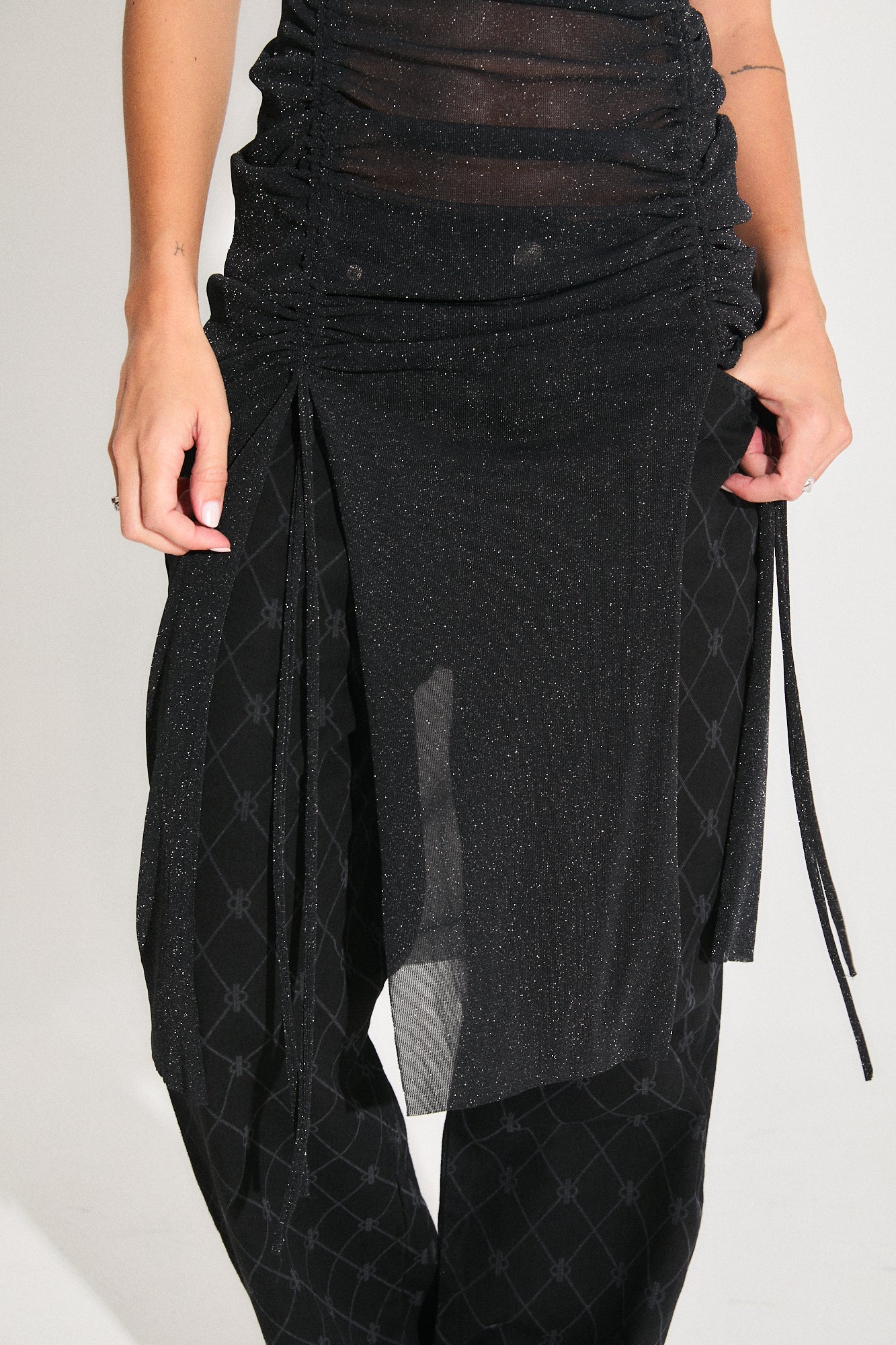 JEAN Nº18 - THE OVERSIZE MONOGRAM