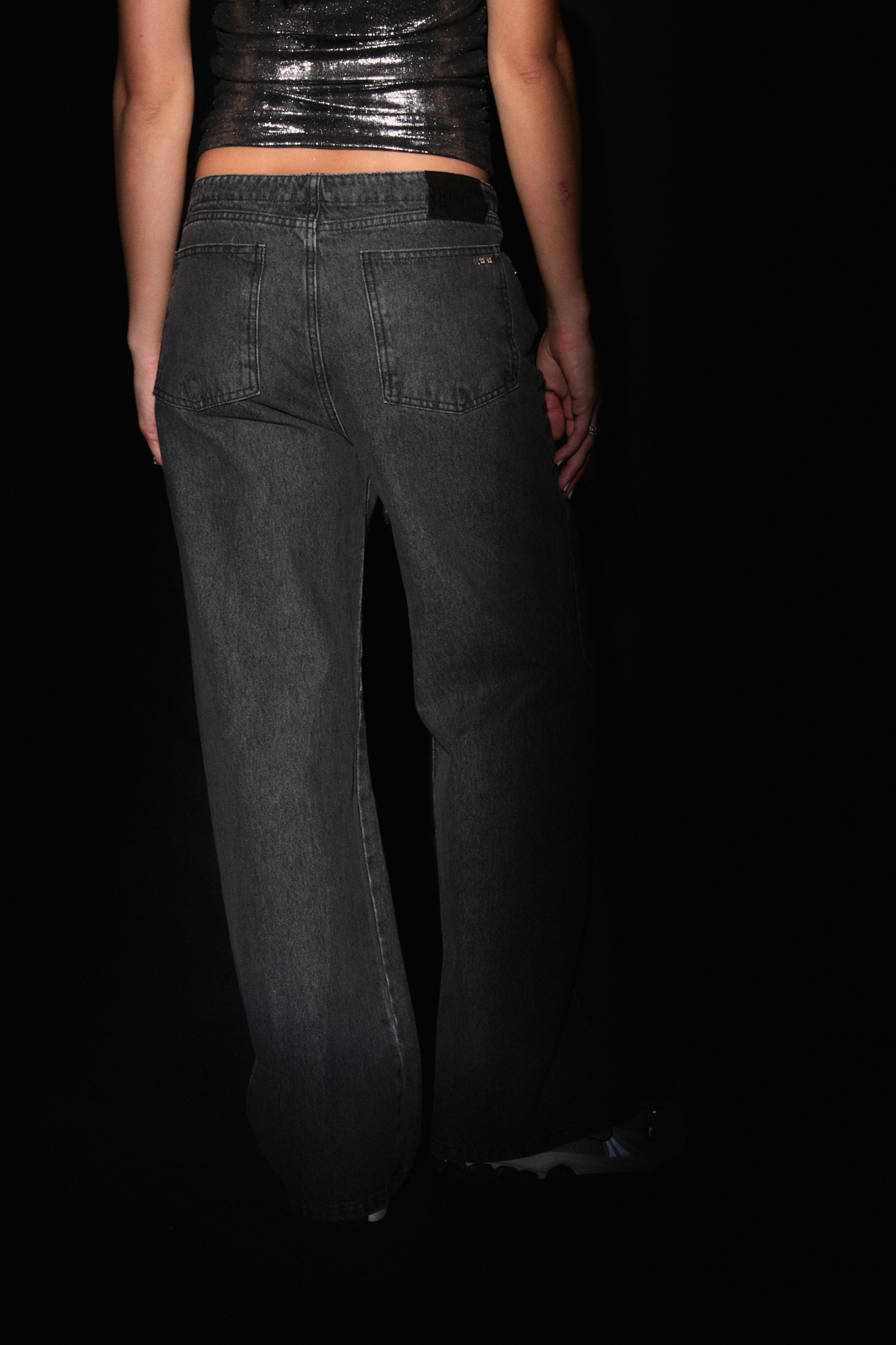 JEAN Nº21 - THE STRAIGHT GREY