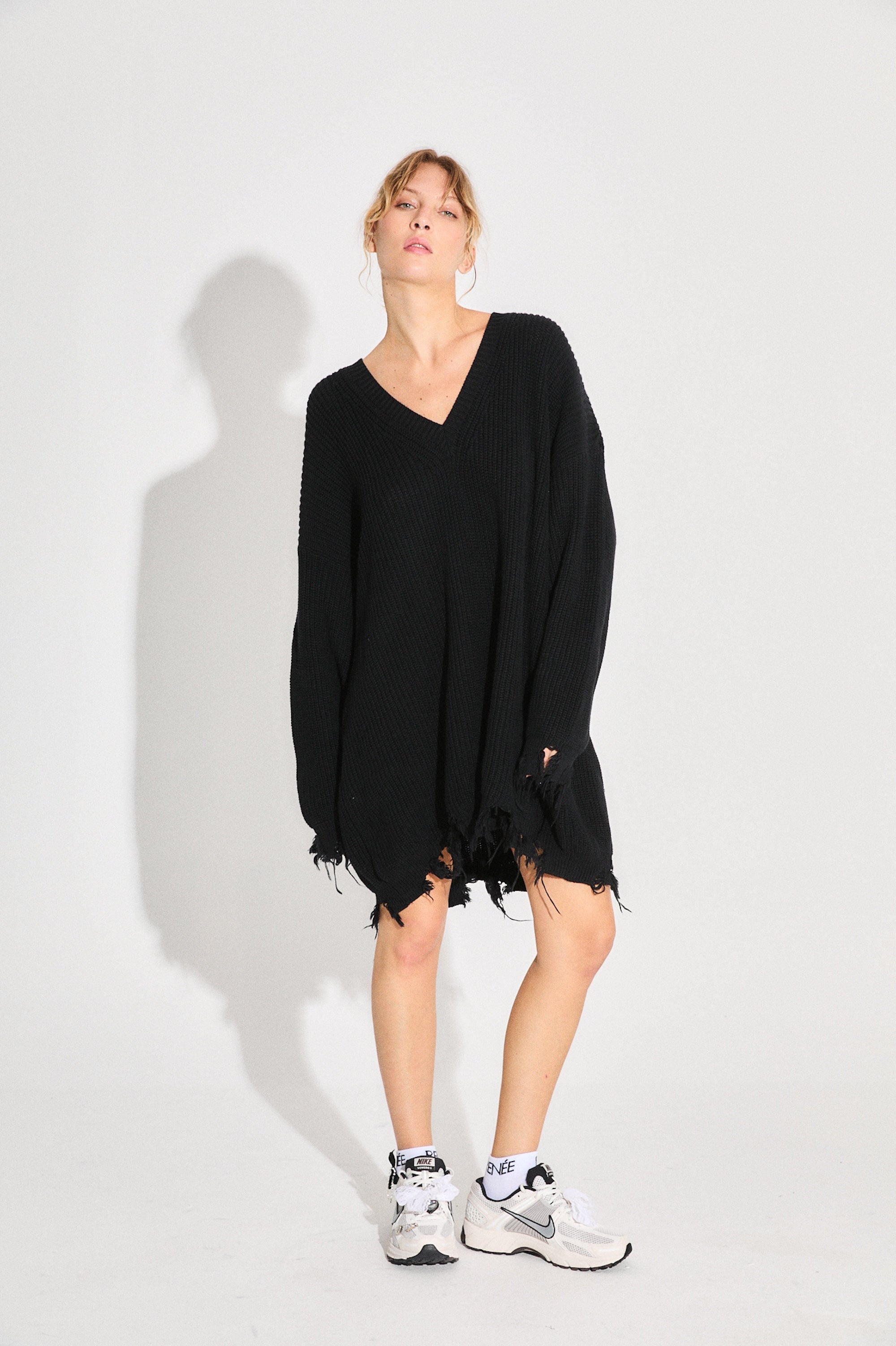 SWEATER HALO - BLACK