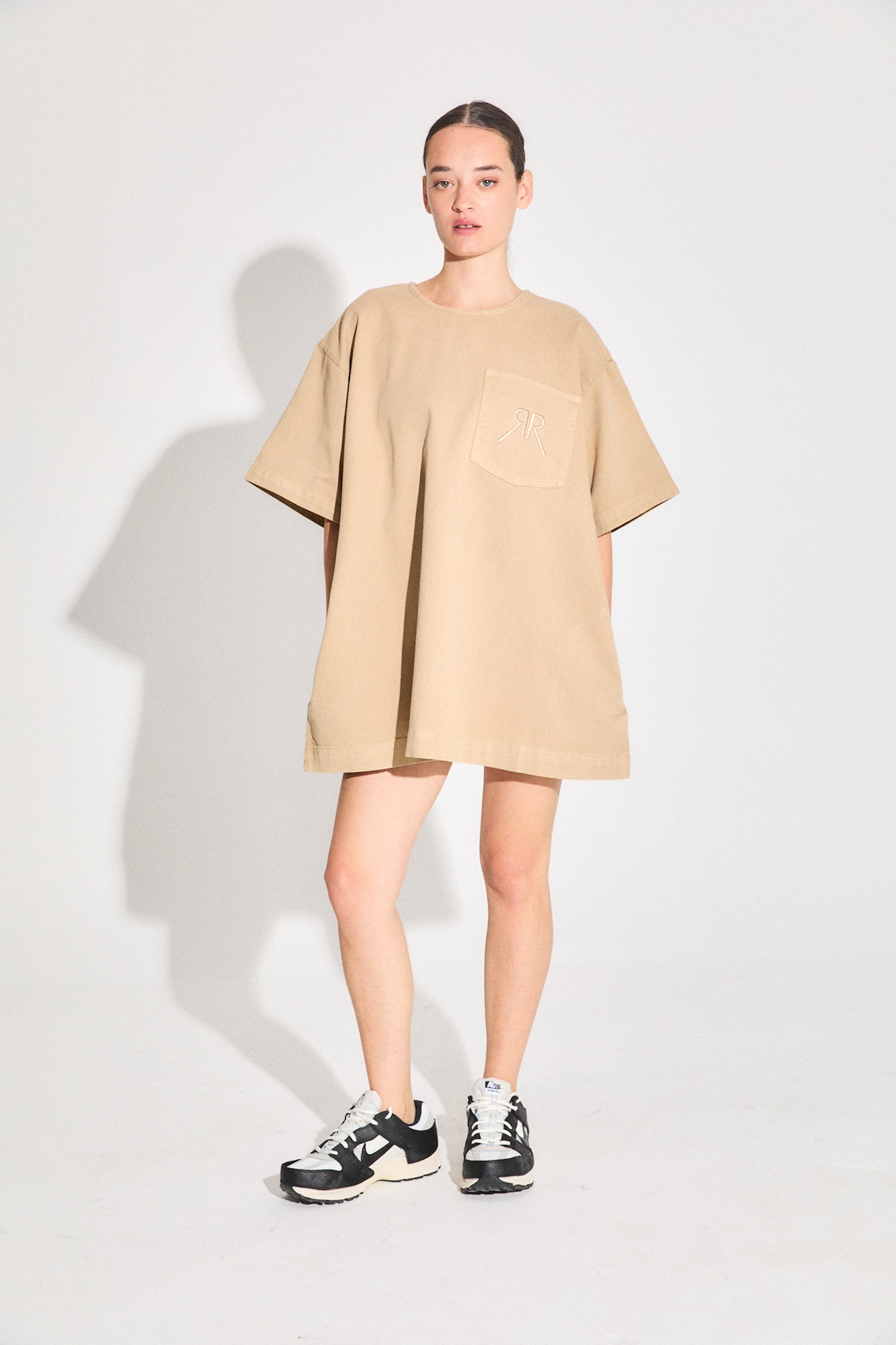 VESTIDO CÓSMICO - CAMEL