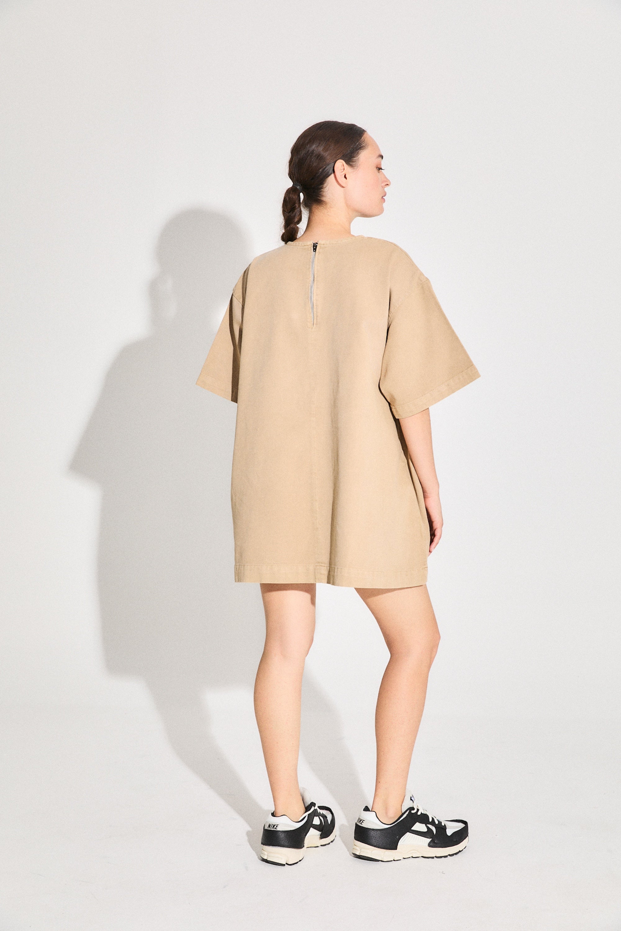 VESTIDO CÓSMICO - CAMEL