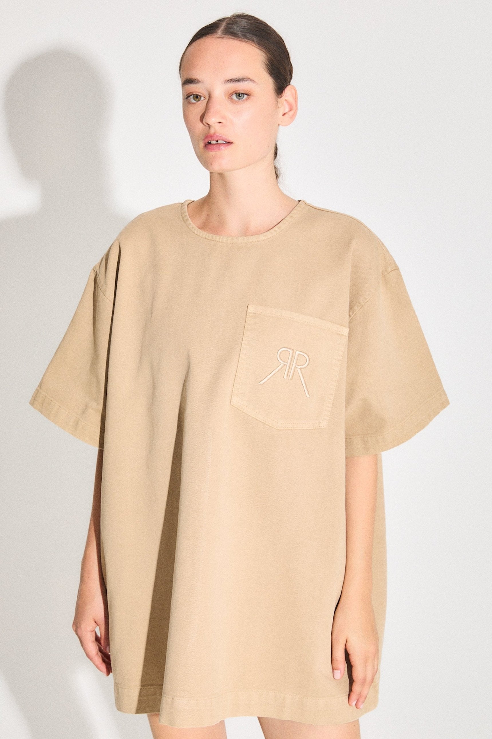 VESTIDO CÓSMICO - CAMEL