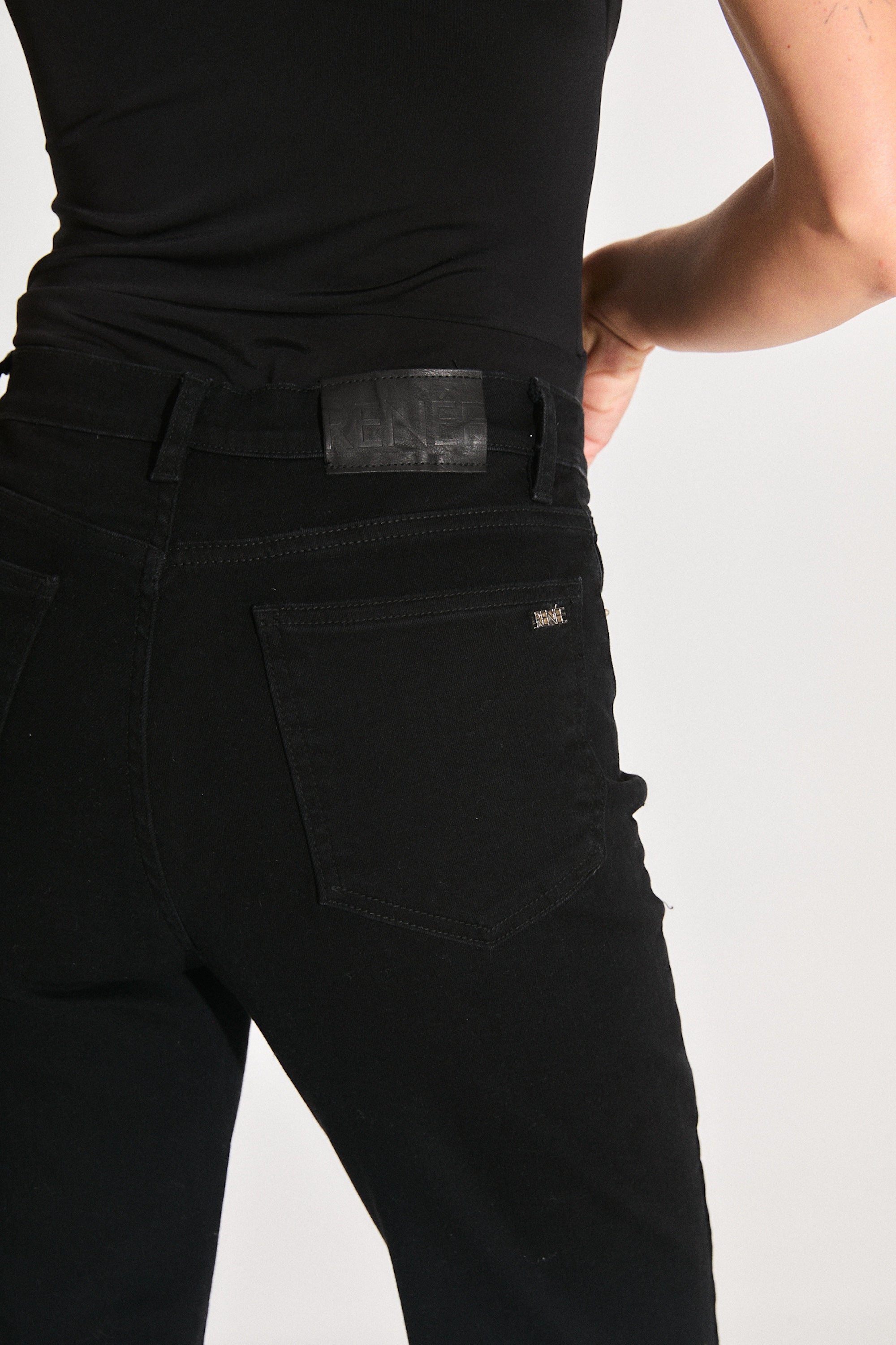 JEAN Nº19 - THE BOOTCUT