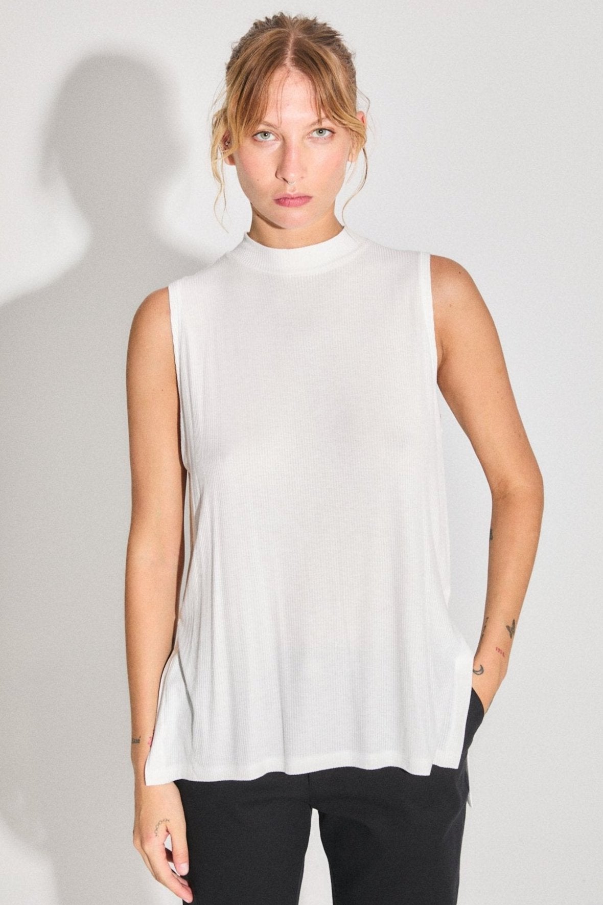 MUSCULOSA LOS ÁNGELES - OFF WHITE