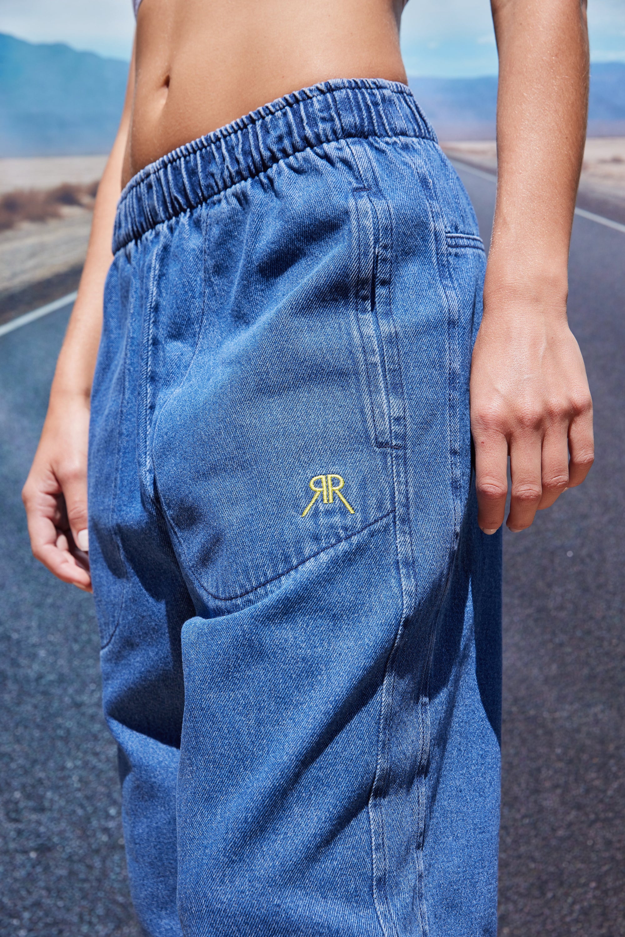 JEAN N°10 - THE OCEAN BLUE