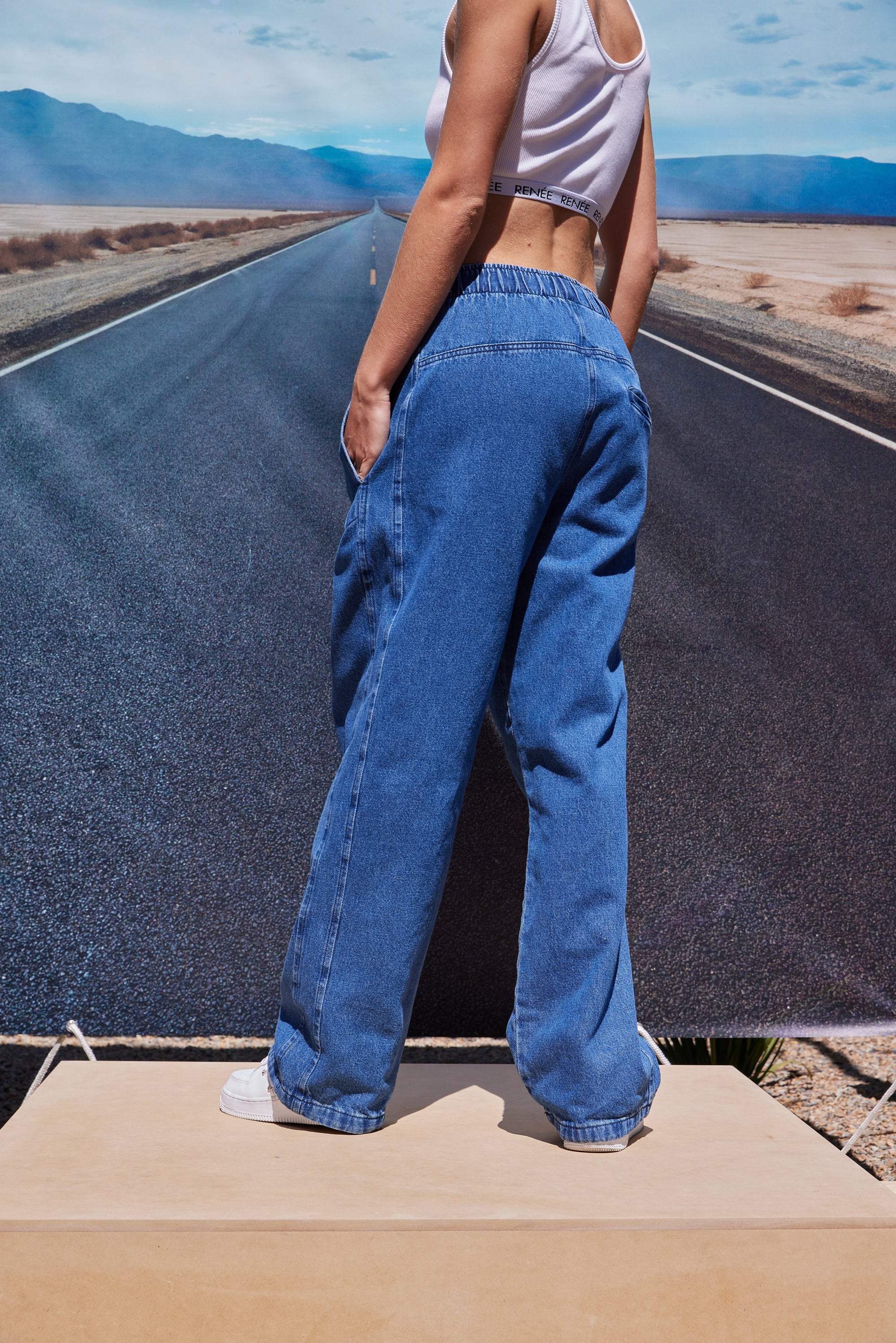 JEAN N°10 - THE OCEAN BLUE