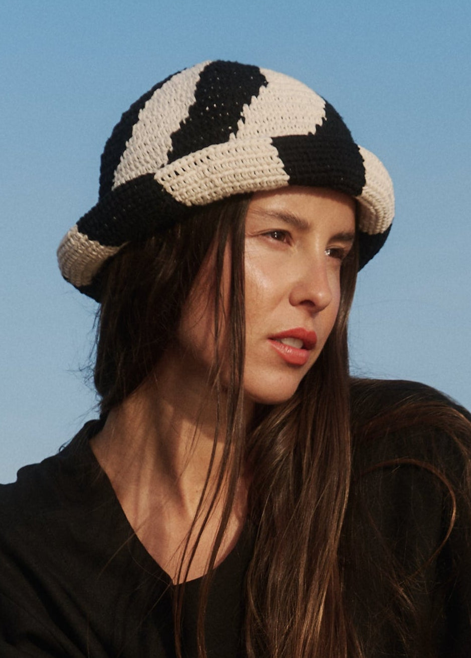GORRO HECHIZO - BLACK