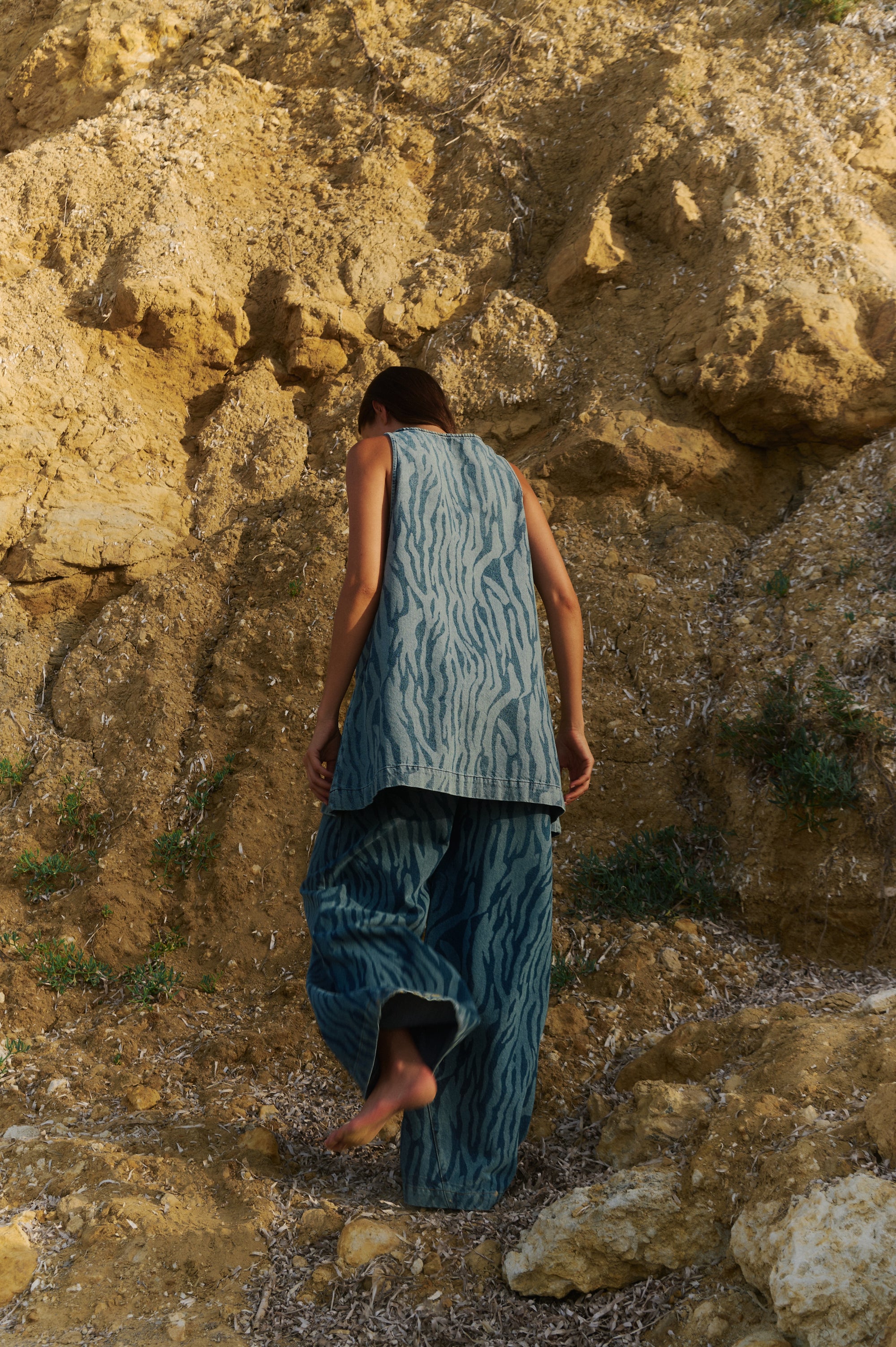 JEAN Nº24 - THE OVERSIZE SAFARI