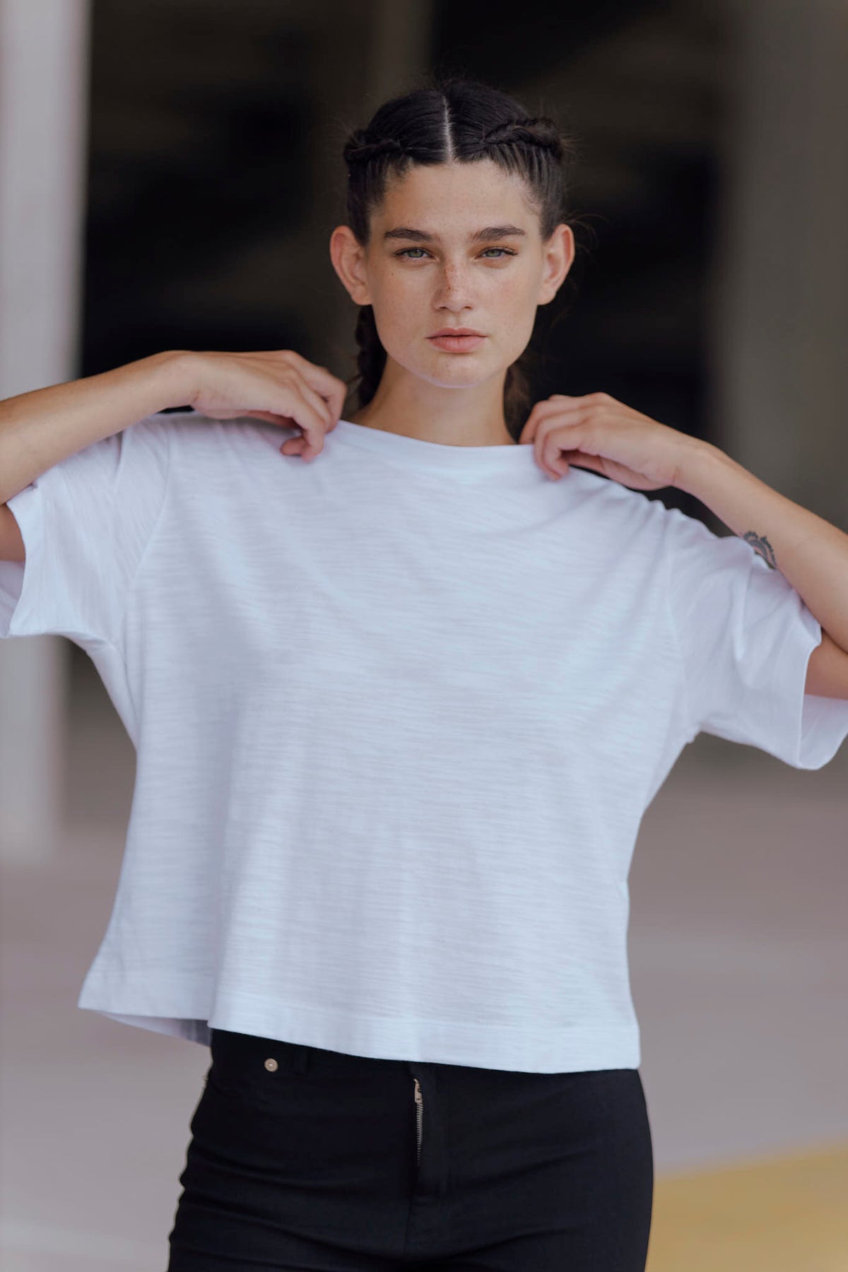 REMERA OPORTO - OFF WHITE