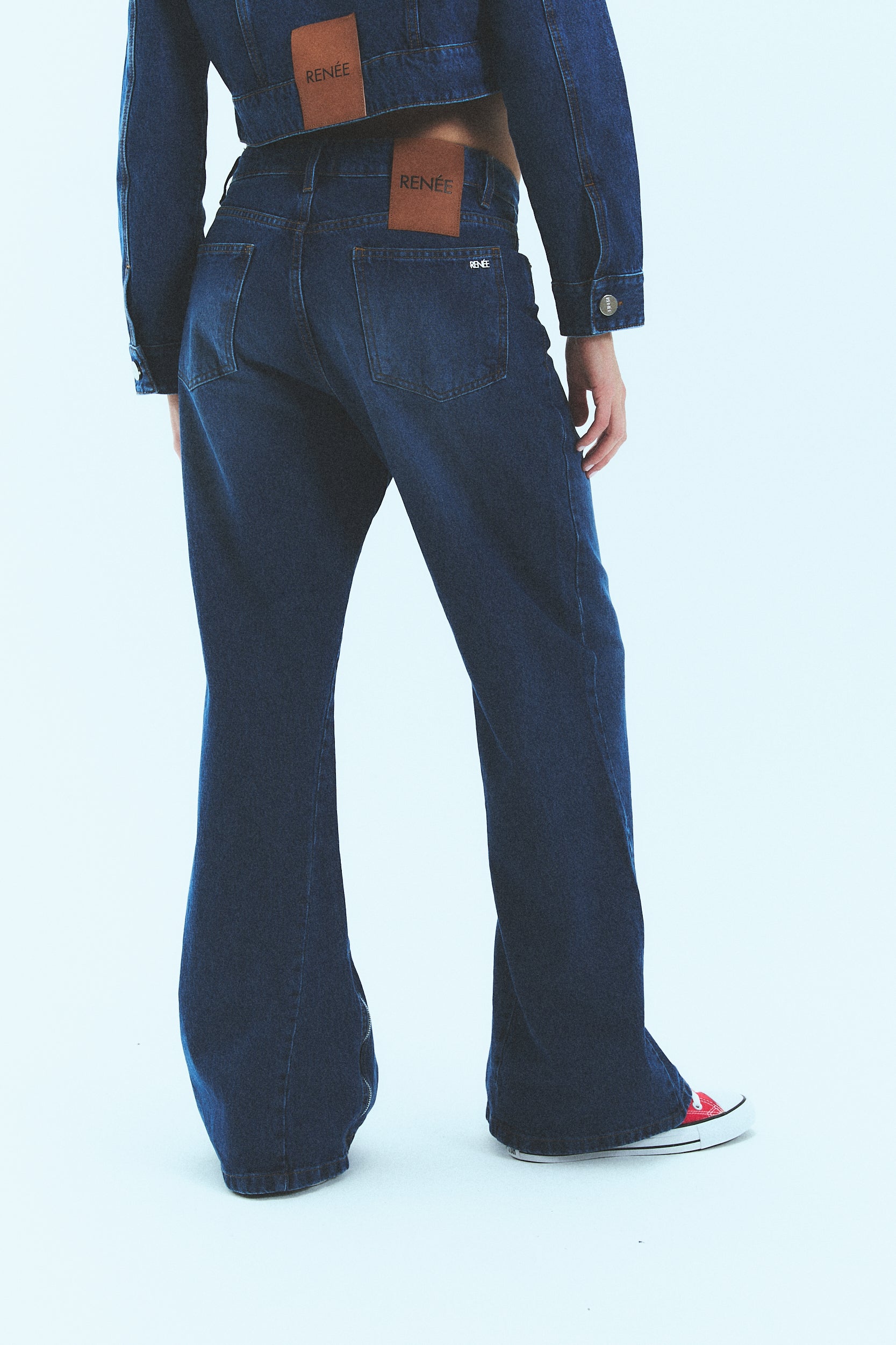 JEAN Nº15 - THE OVERSIZE BLUE