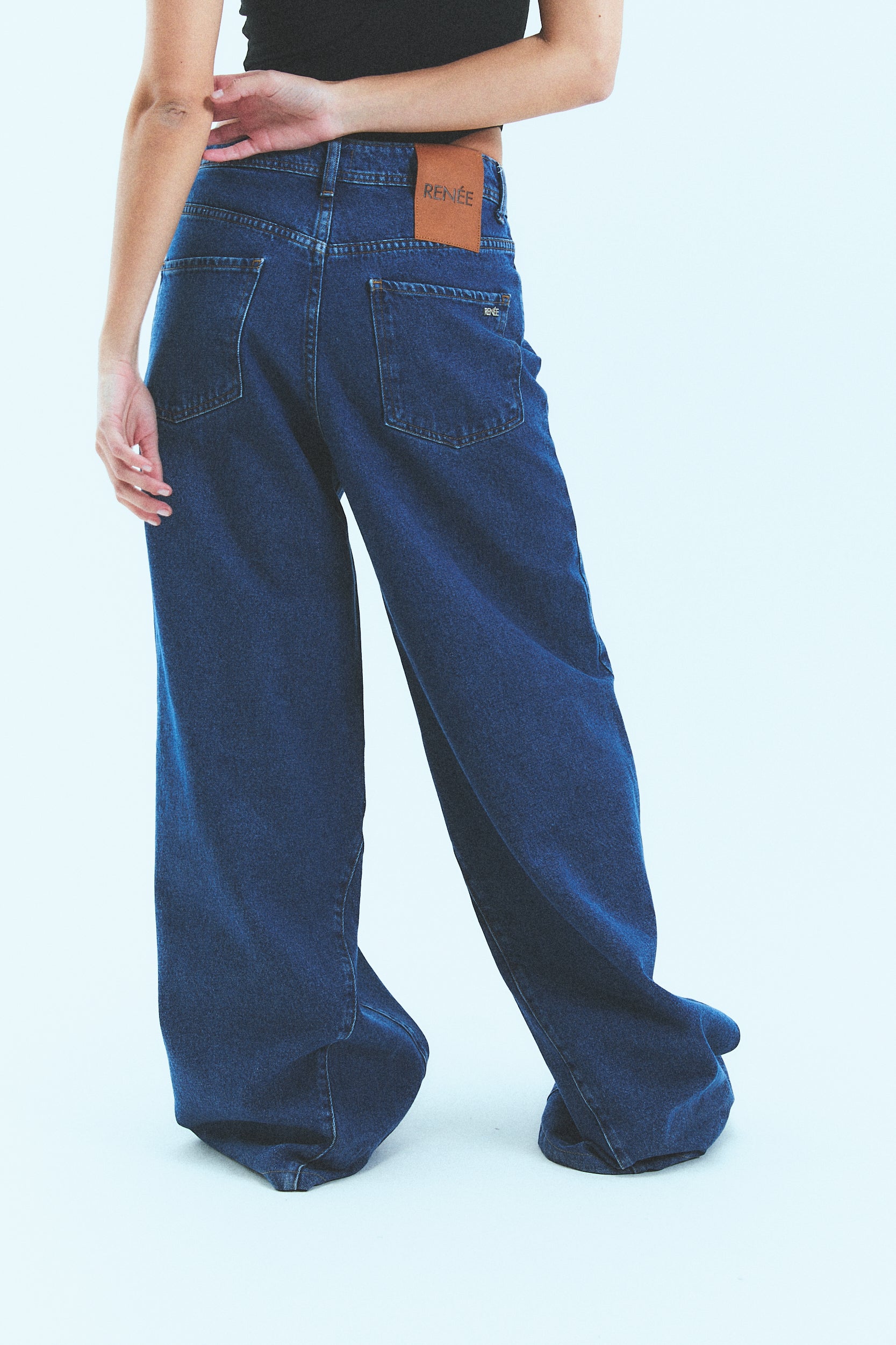 JEAN N°14 - THE OVERSIZE BLUE